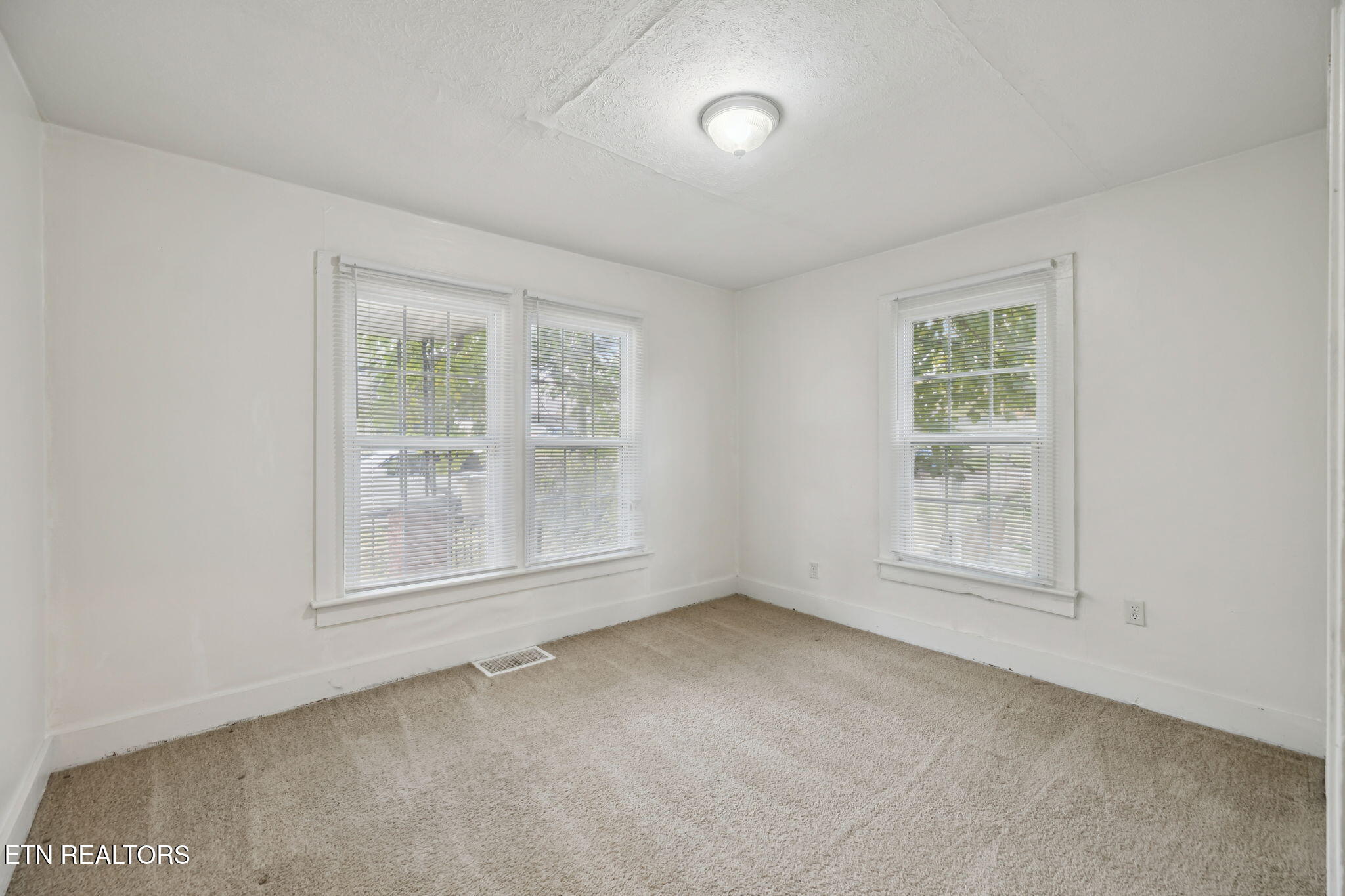 2121 Mississippi Ave Property Photo 17