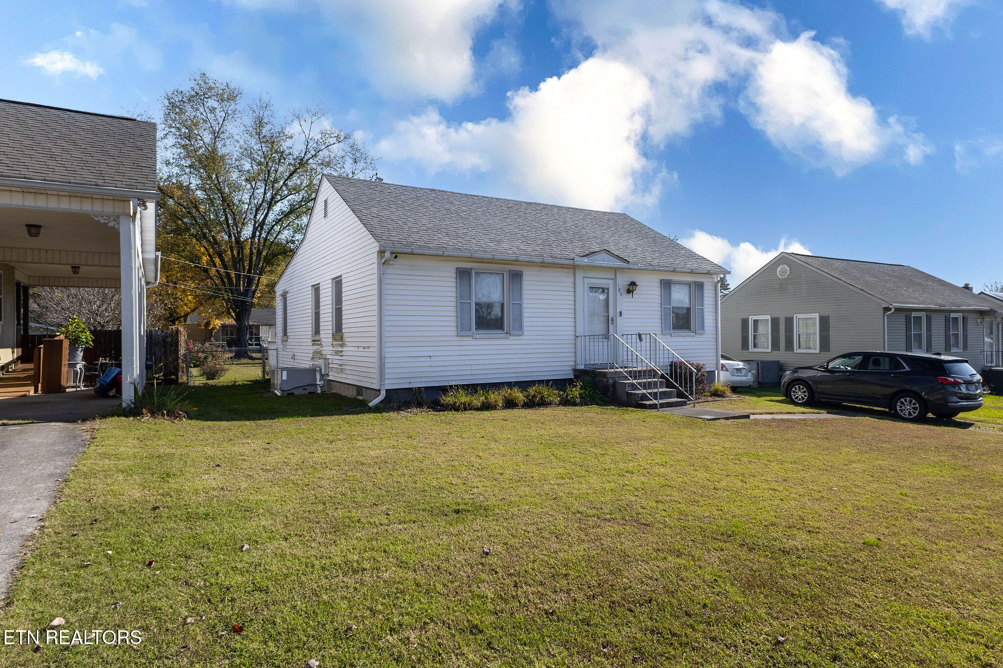 109 Lee Drive Property Photo 2