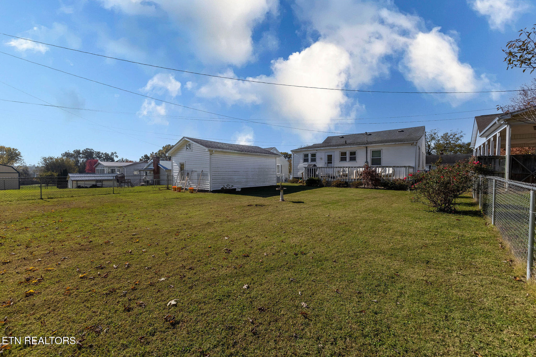 109 Lee Drive Property Photo 5