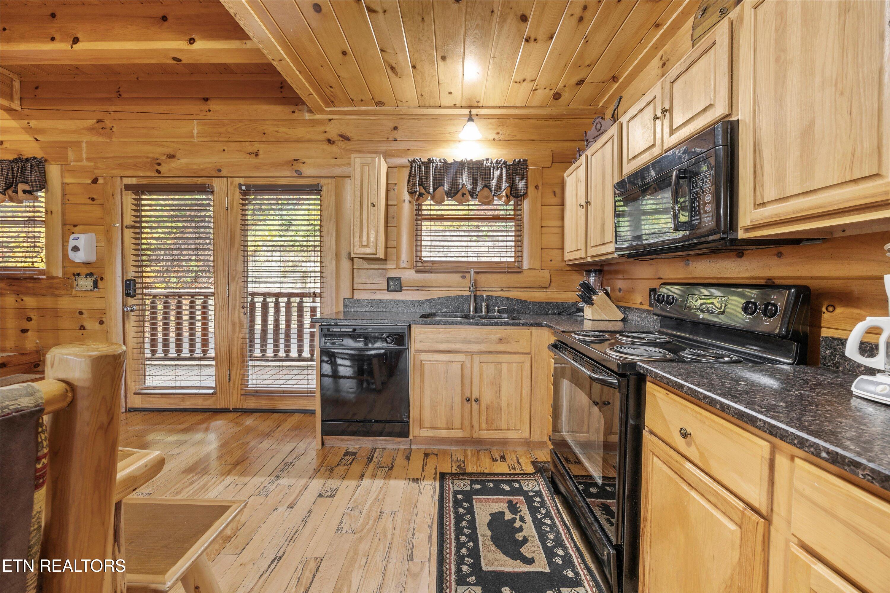 1723 High Rock Way Way Property Photo 3