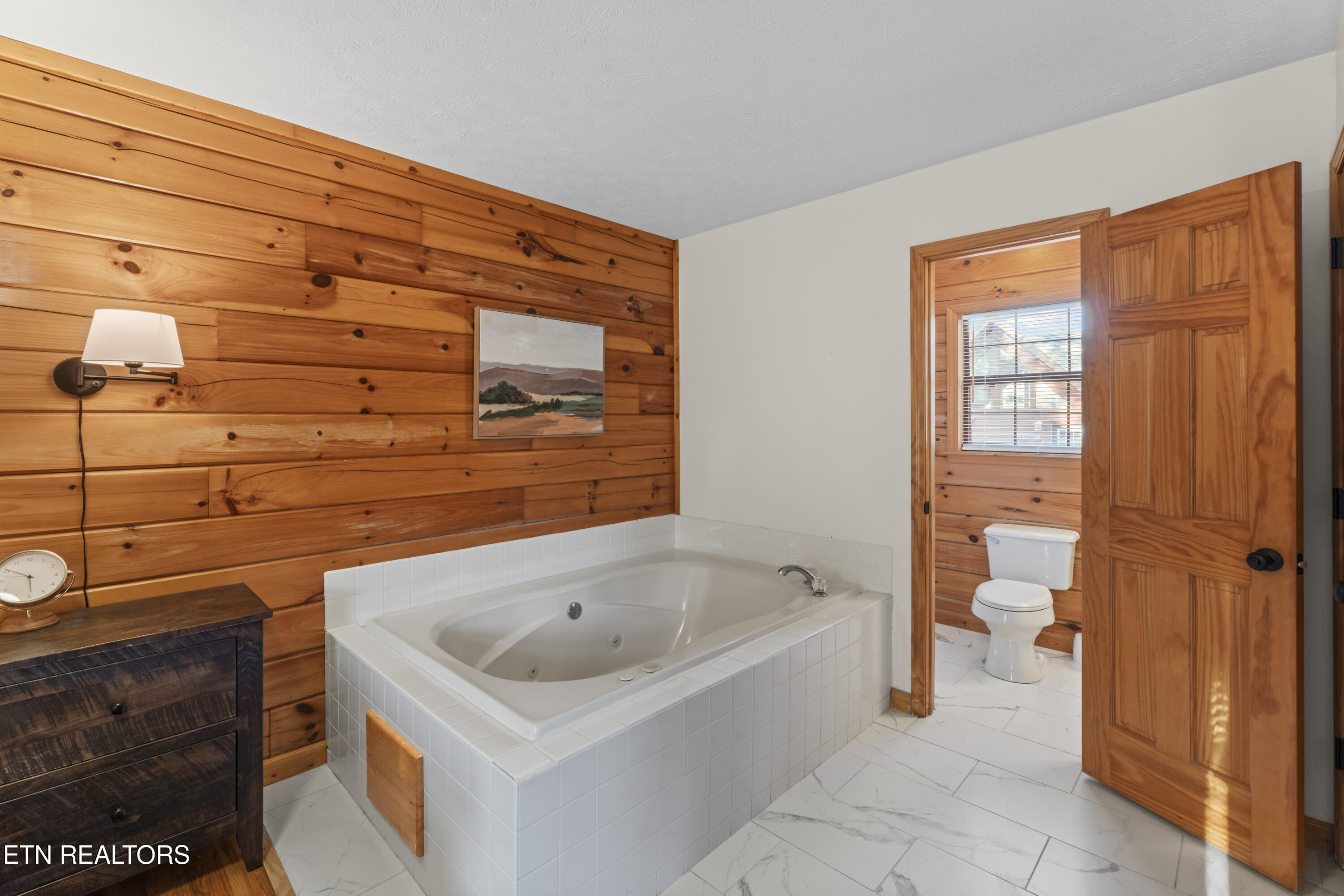 1550 Bears Den Way Property Photo 13