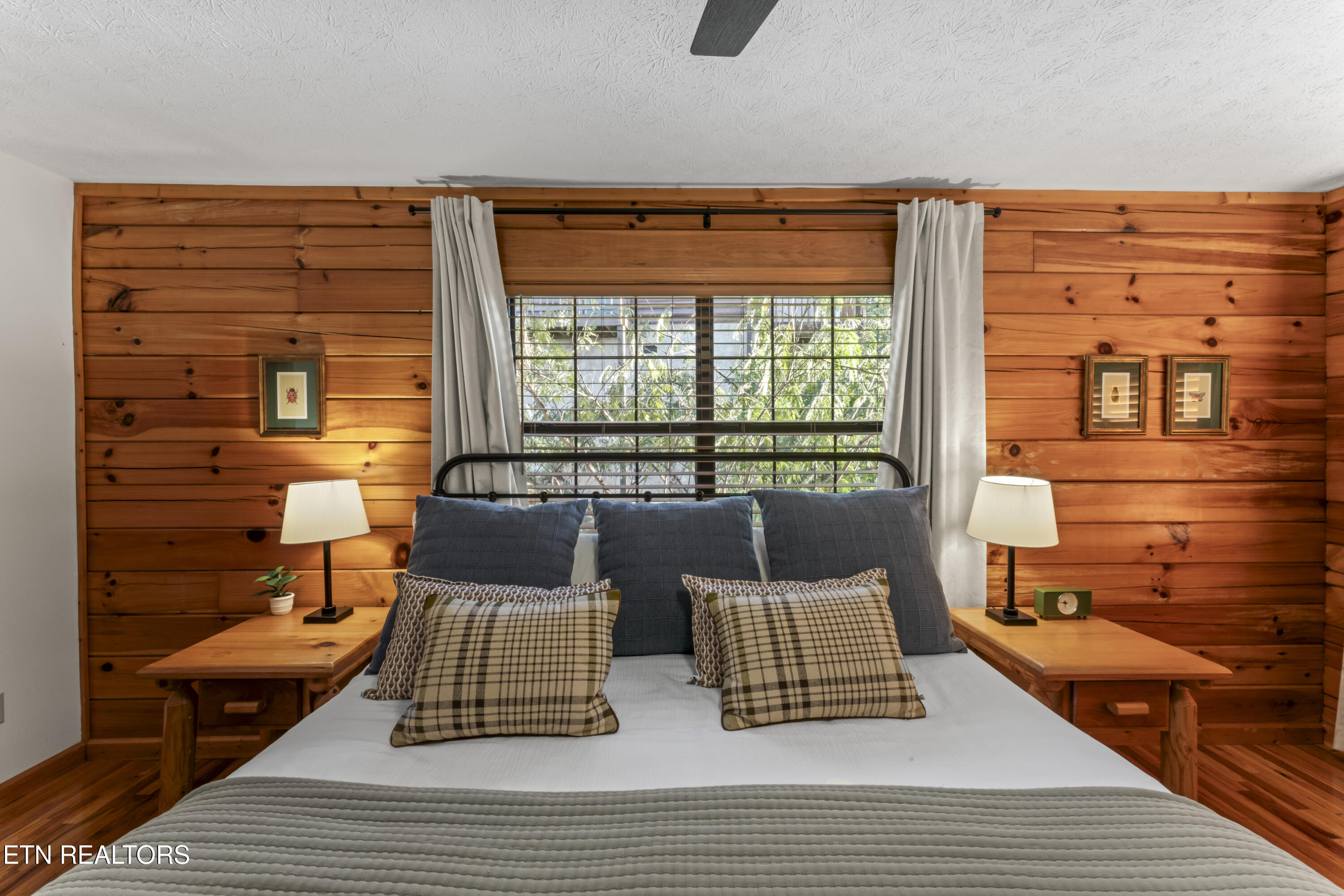 1550 Bears Den Way Property Photo 23