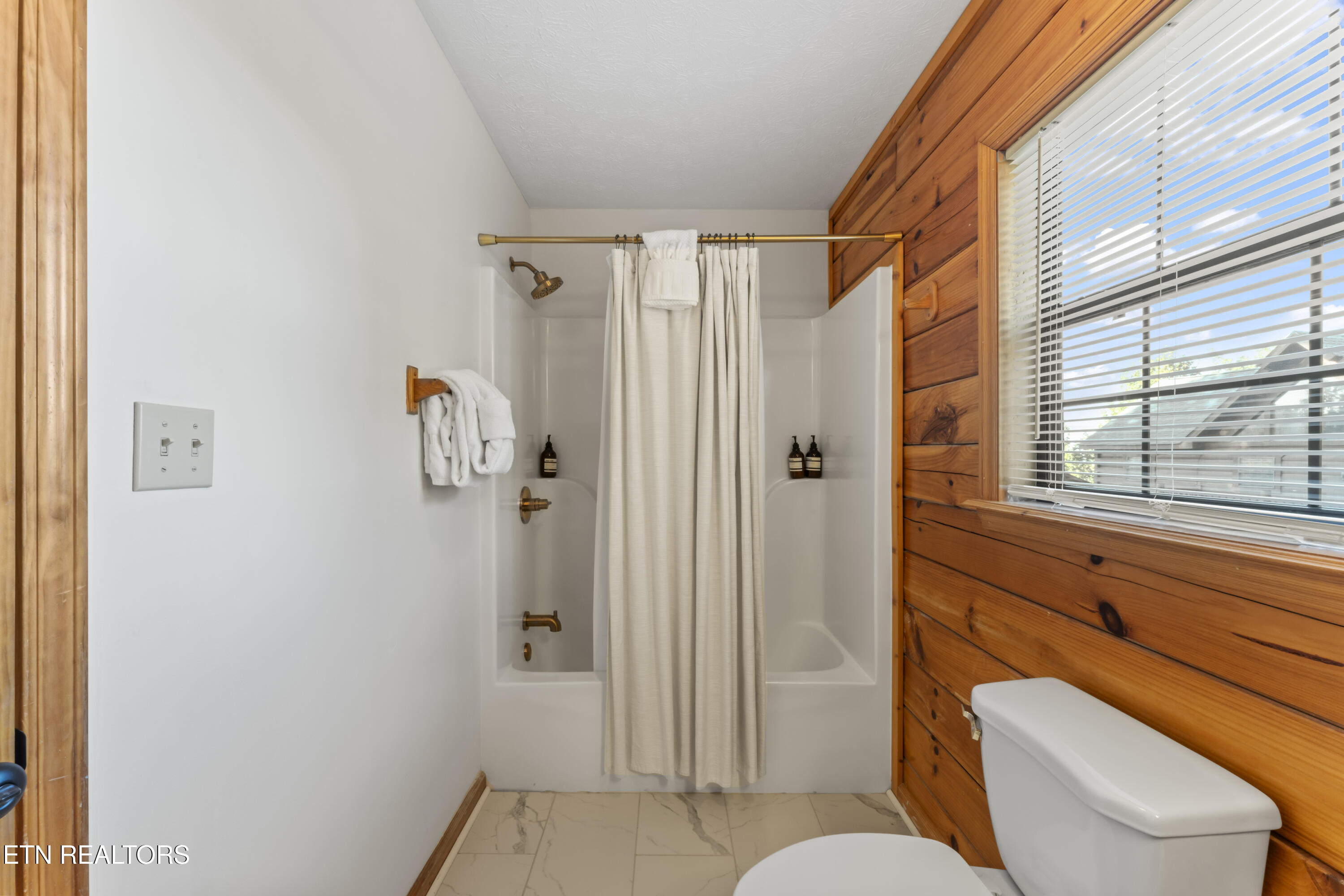 1550 Bears Den Way Property Photo 25