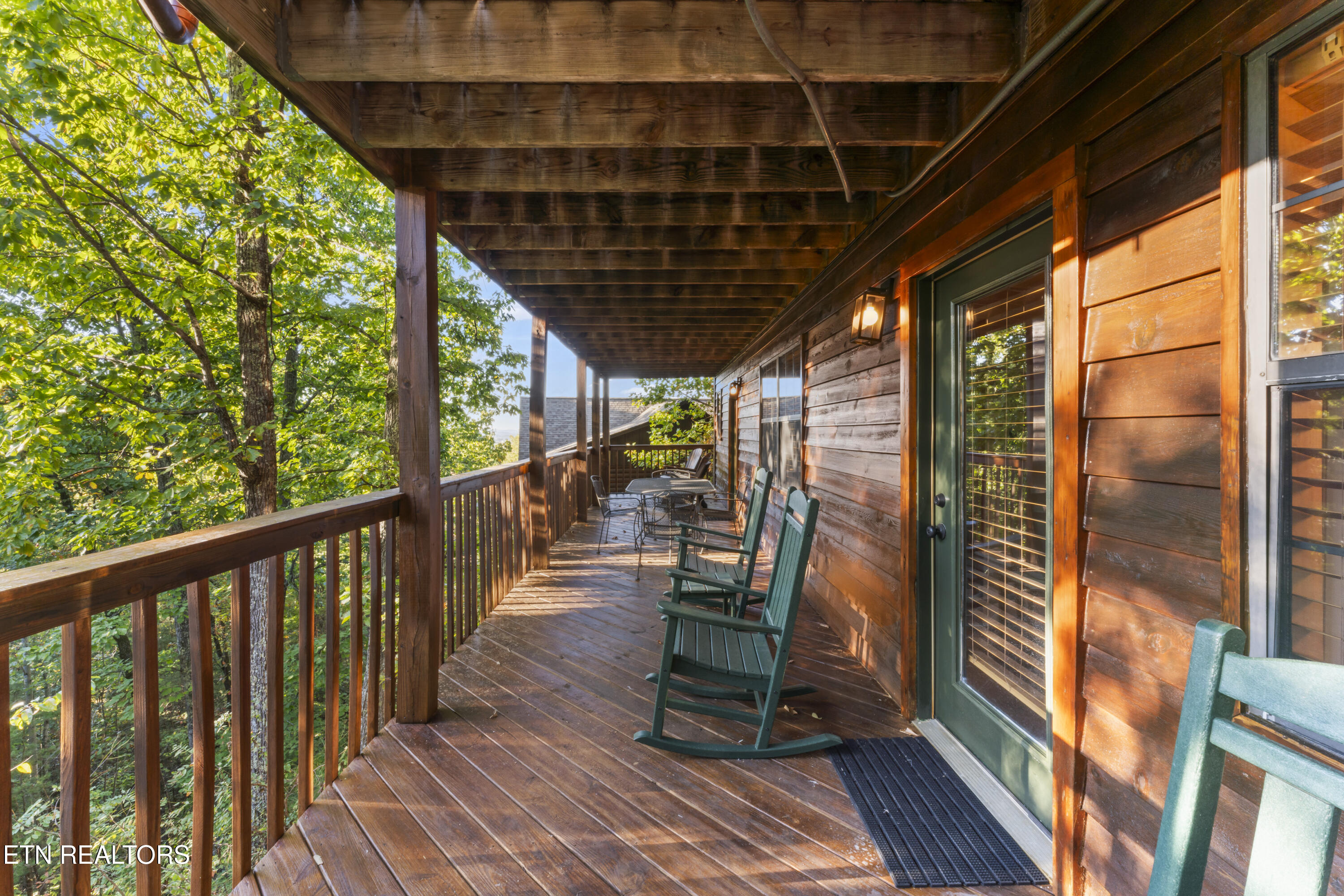 1550 Bears Den Way Property Photo 35