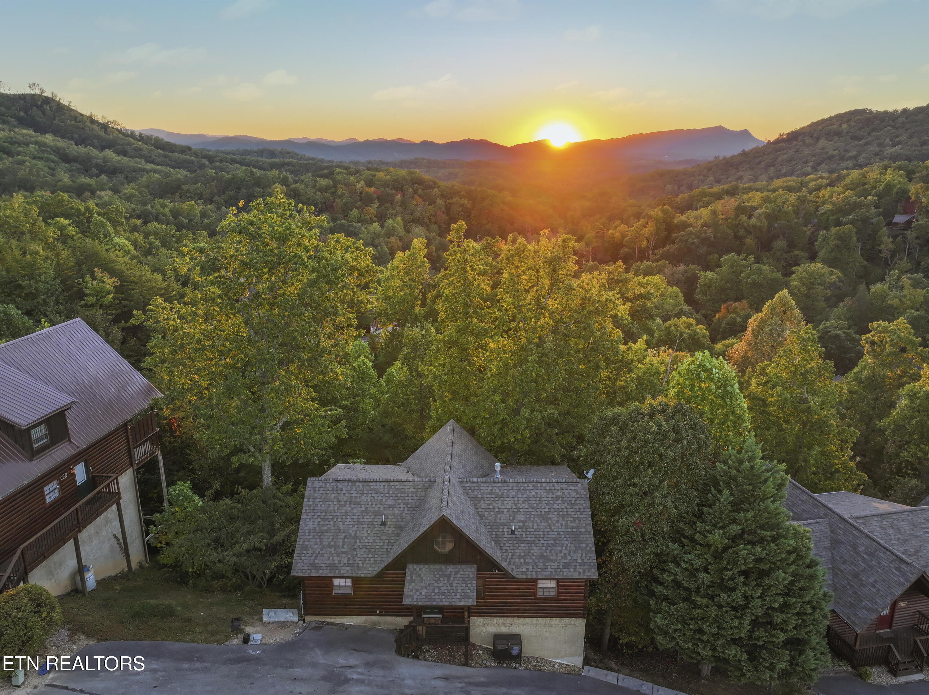 1550 Bears Den Way Property Photo 46