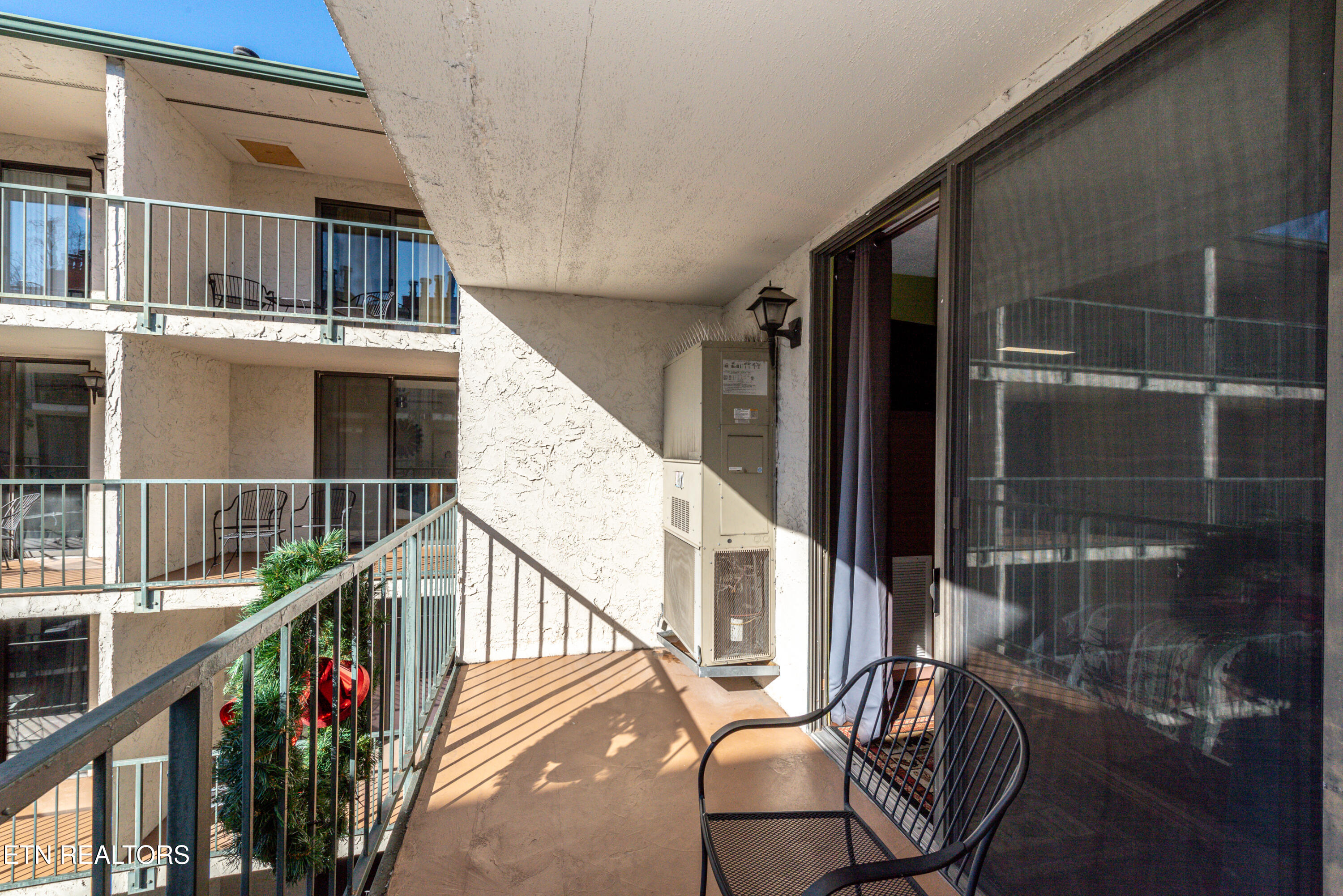 685 River Rd Property Photo 18