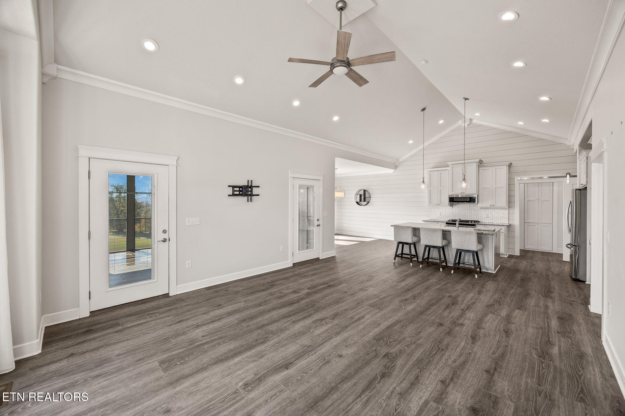 3261 Swann Ridge Rd Property Photo 2