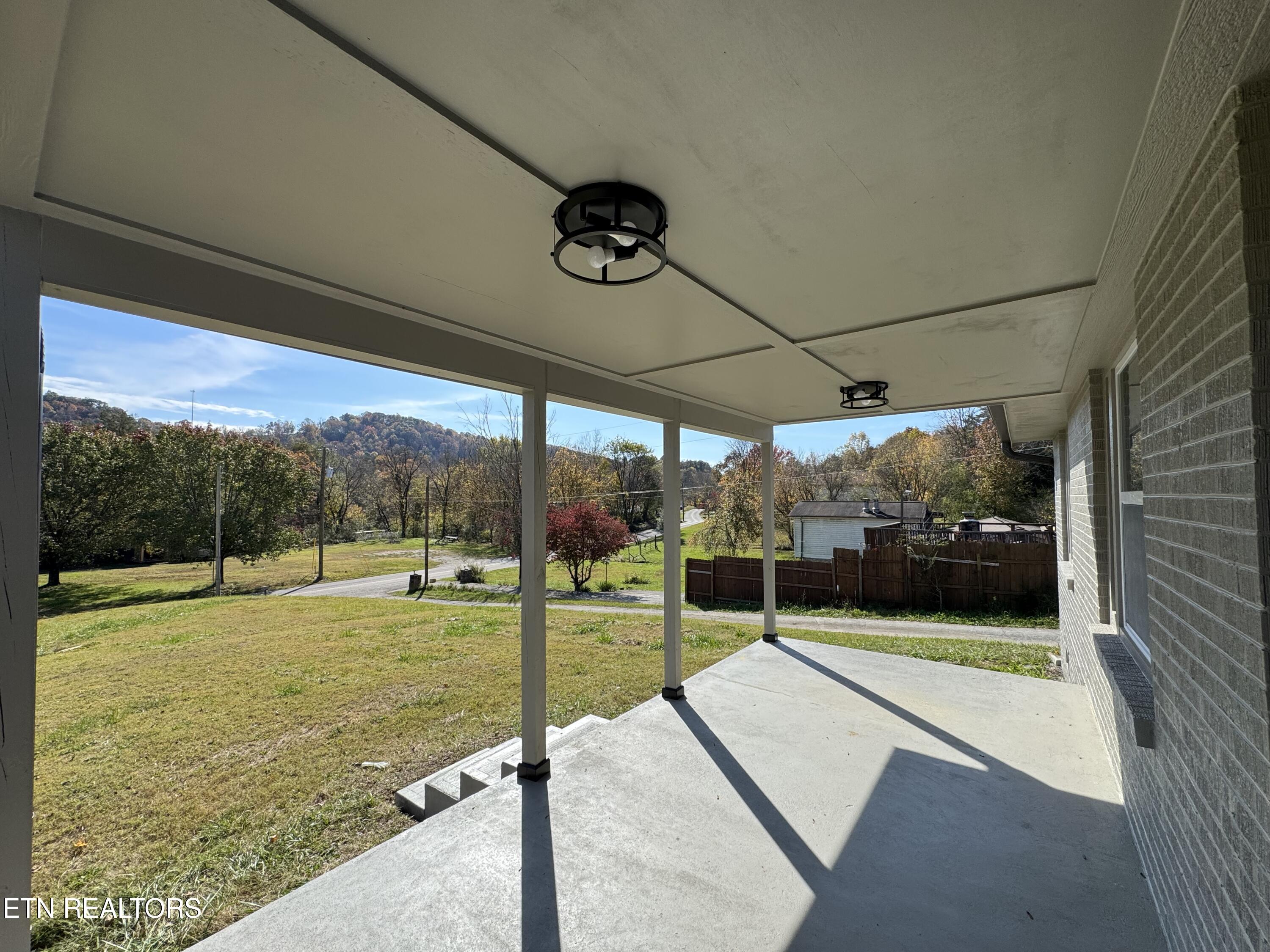 1830 Old Lake City Hwy Property Photo 5