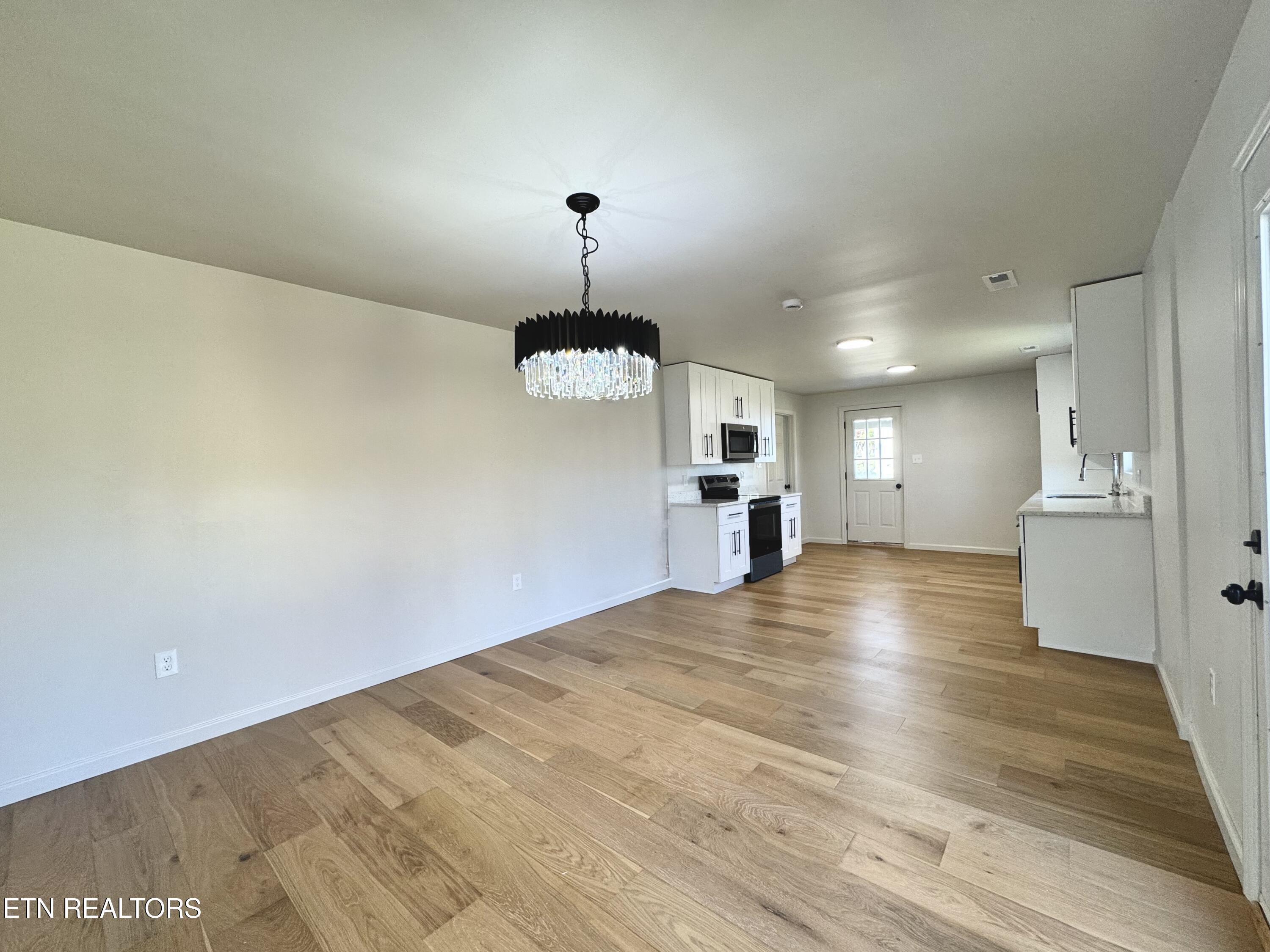 1830 Old Lake City Hwy Property Photo 8