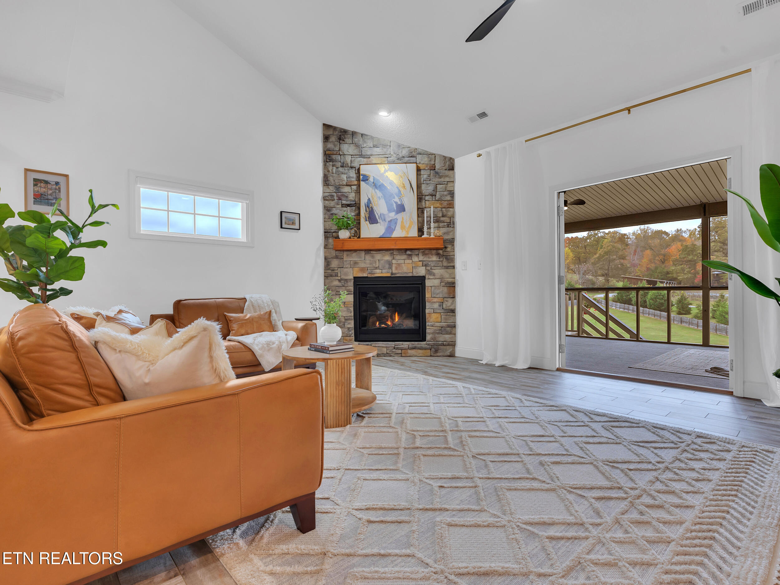 2317 Hickory Crest Lane Property Photo 17