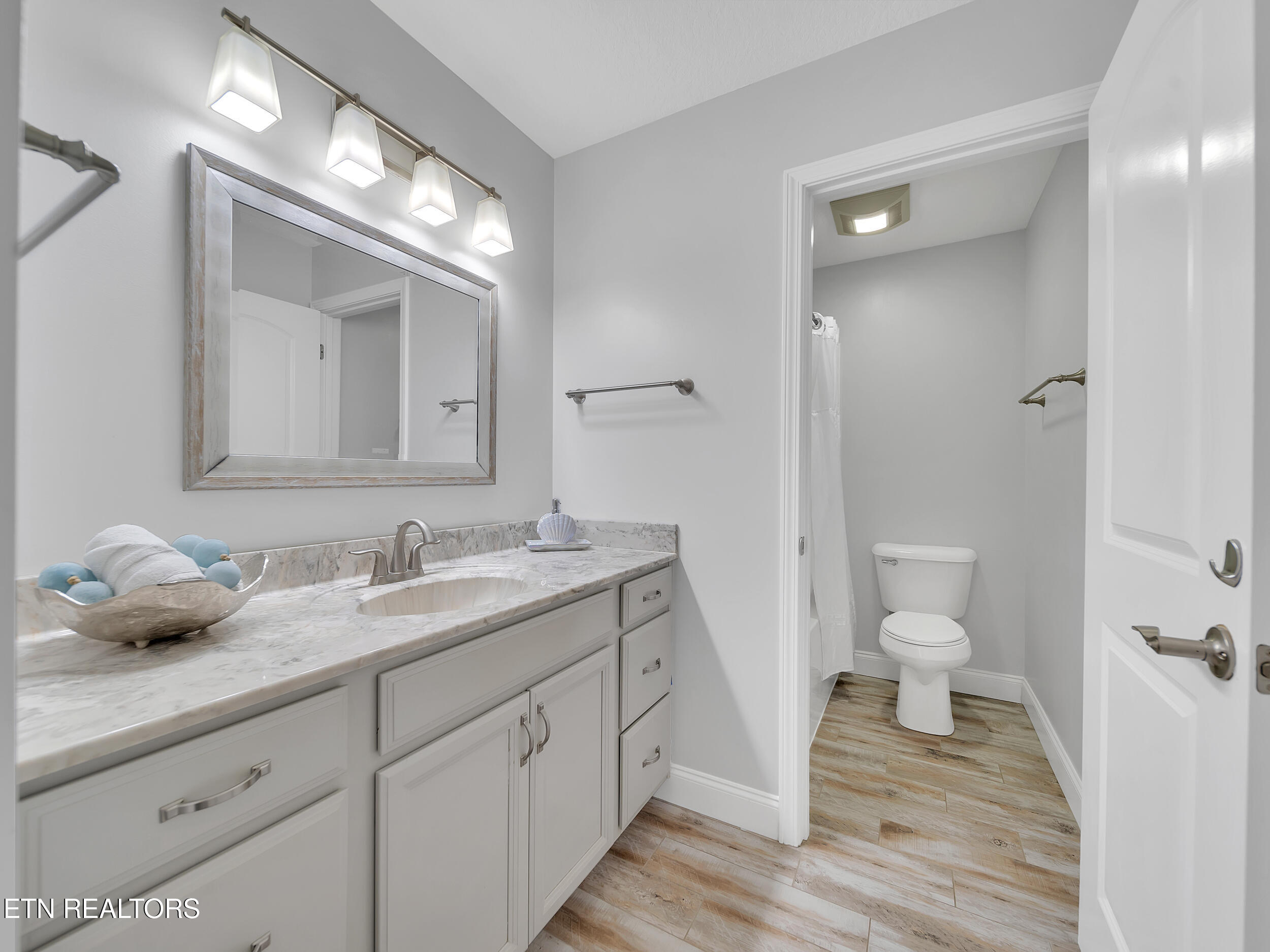 2317 Hickory Crest Lane Property Photo 26