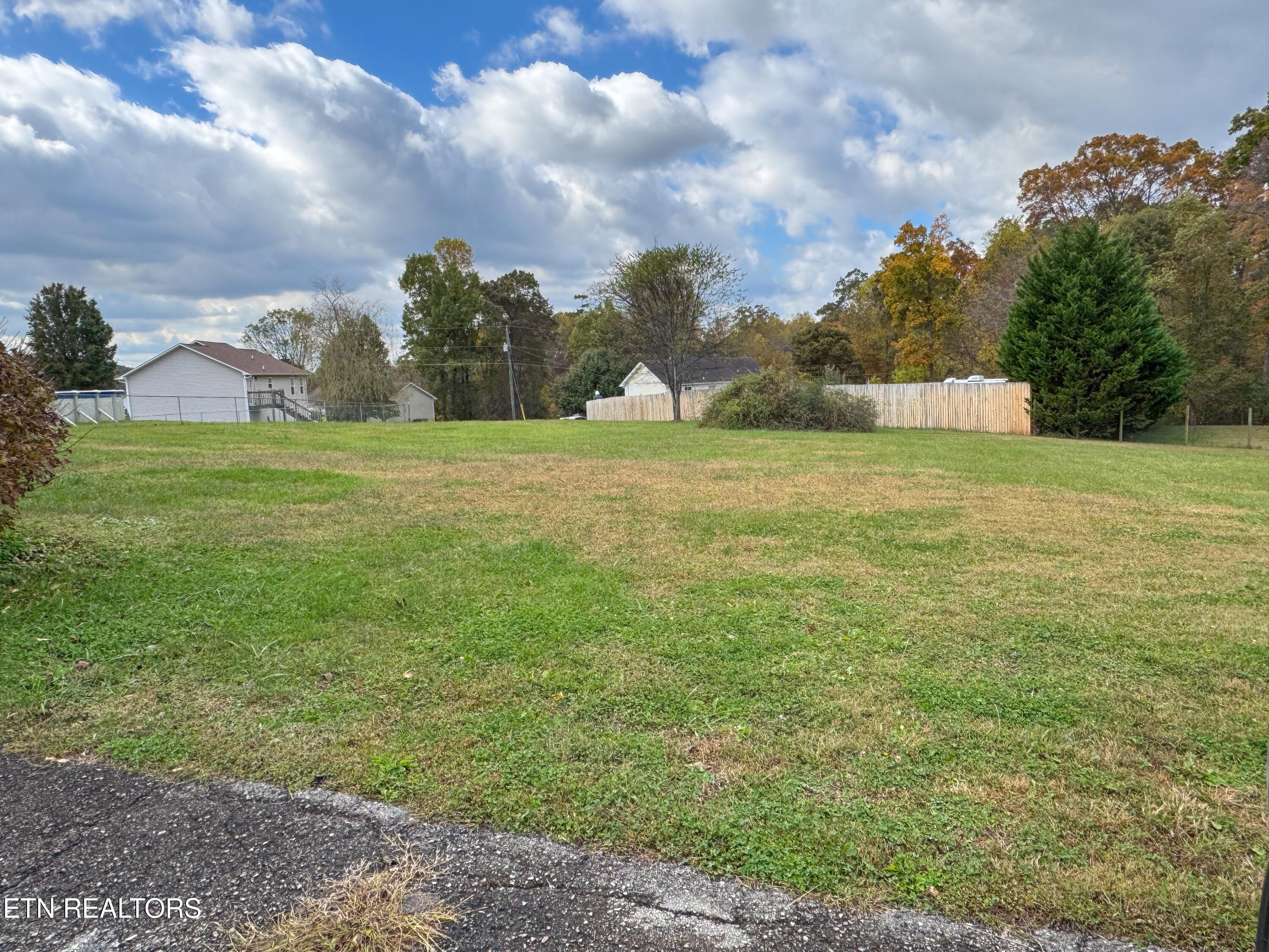 4543 Winslow Drive Property Photo 17