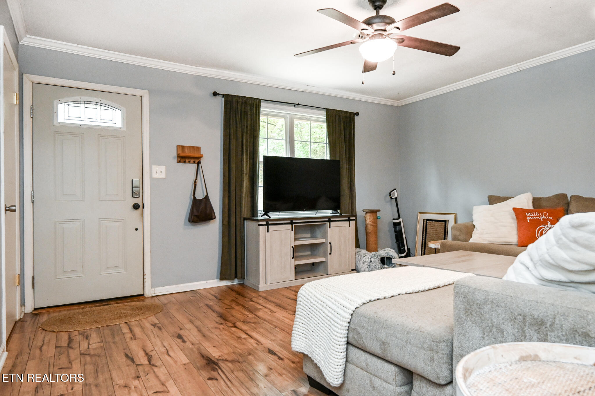 4040 Ne Lynncrest Drive Property Photo 1