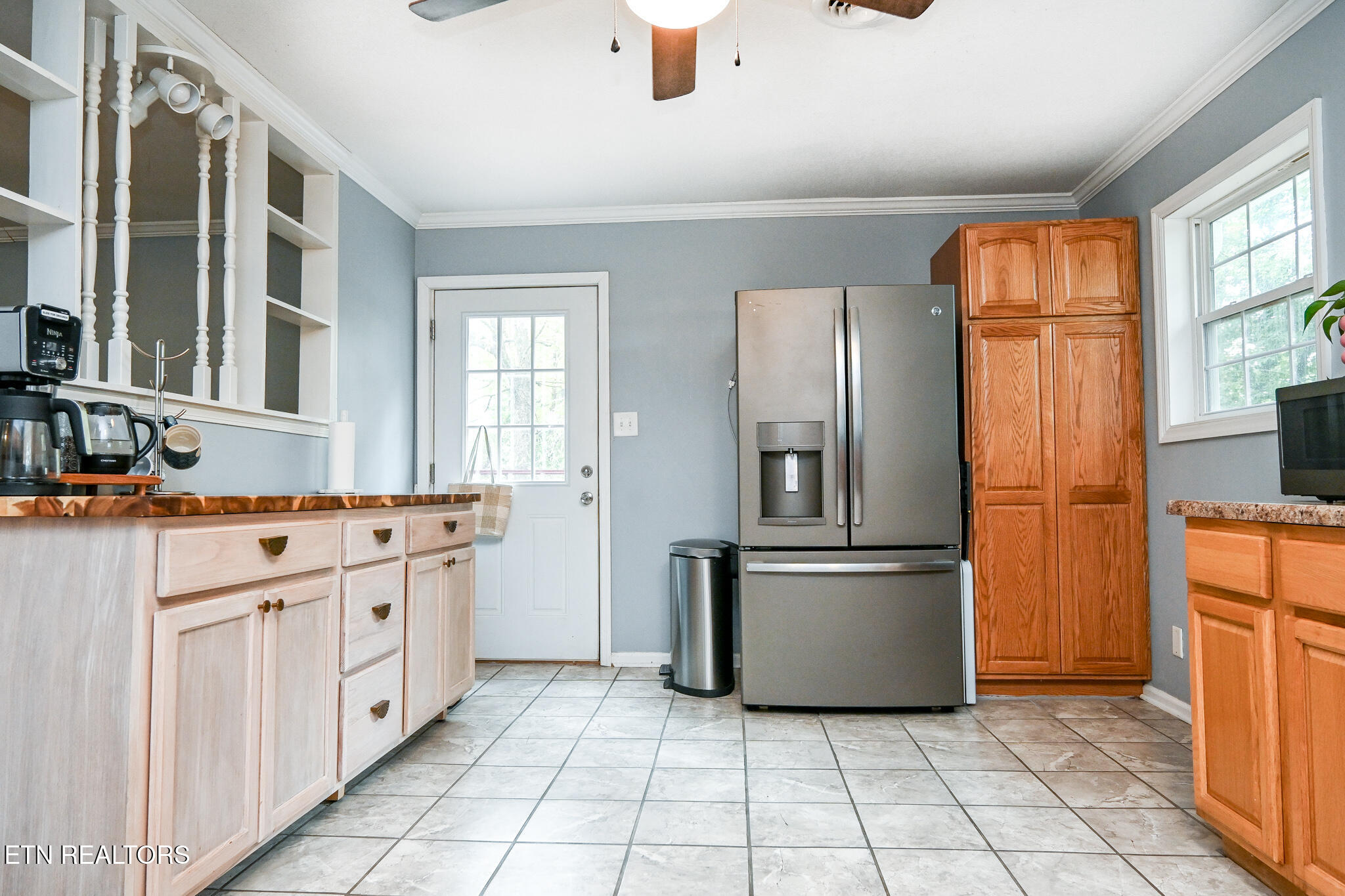 4040 Ne Lynncrest Drive Property Photo 5