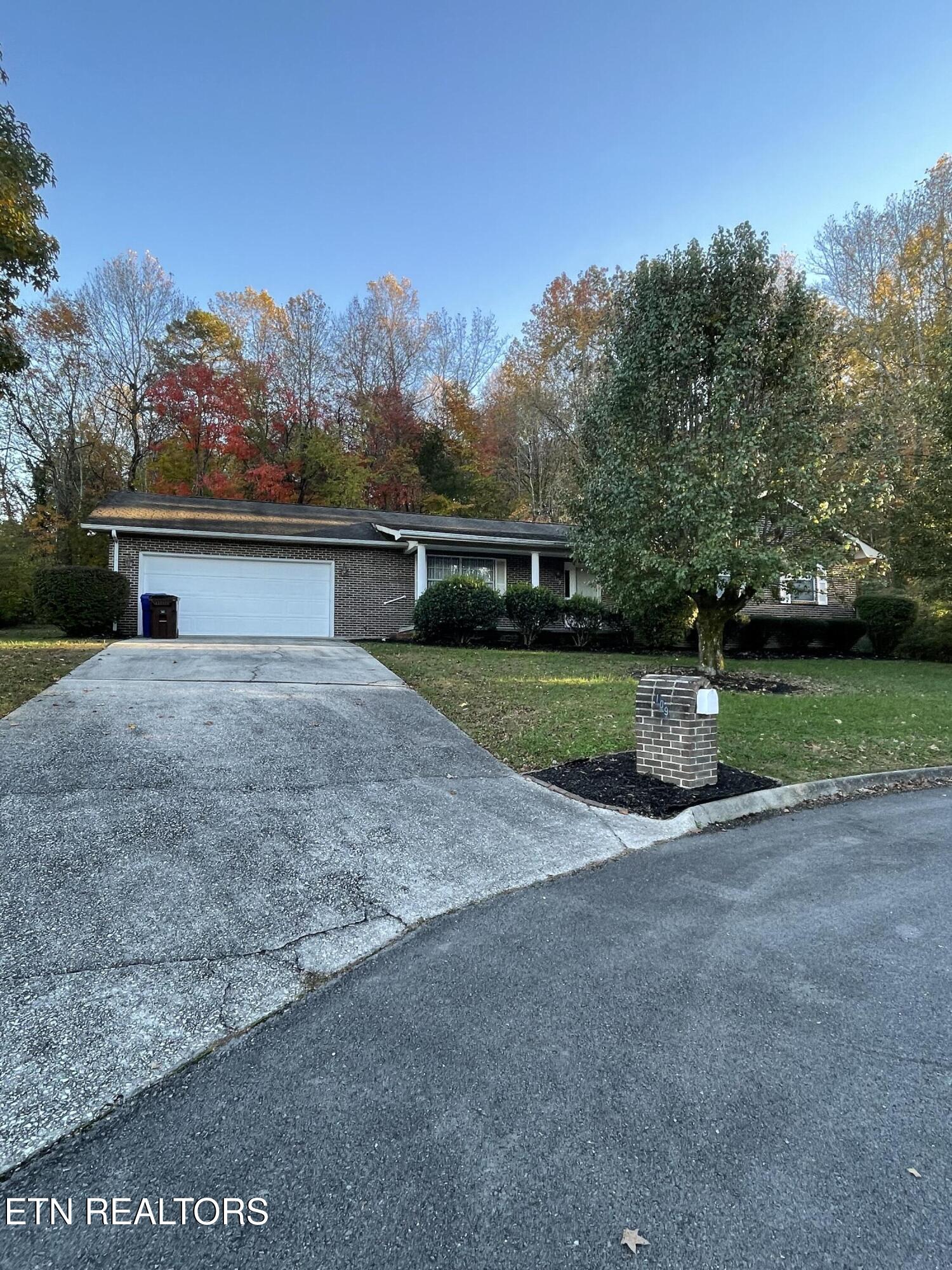 109 Eastridge Drive Property Photo 4