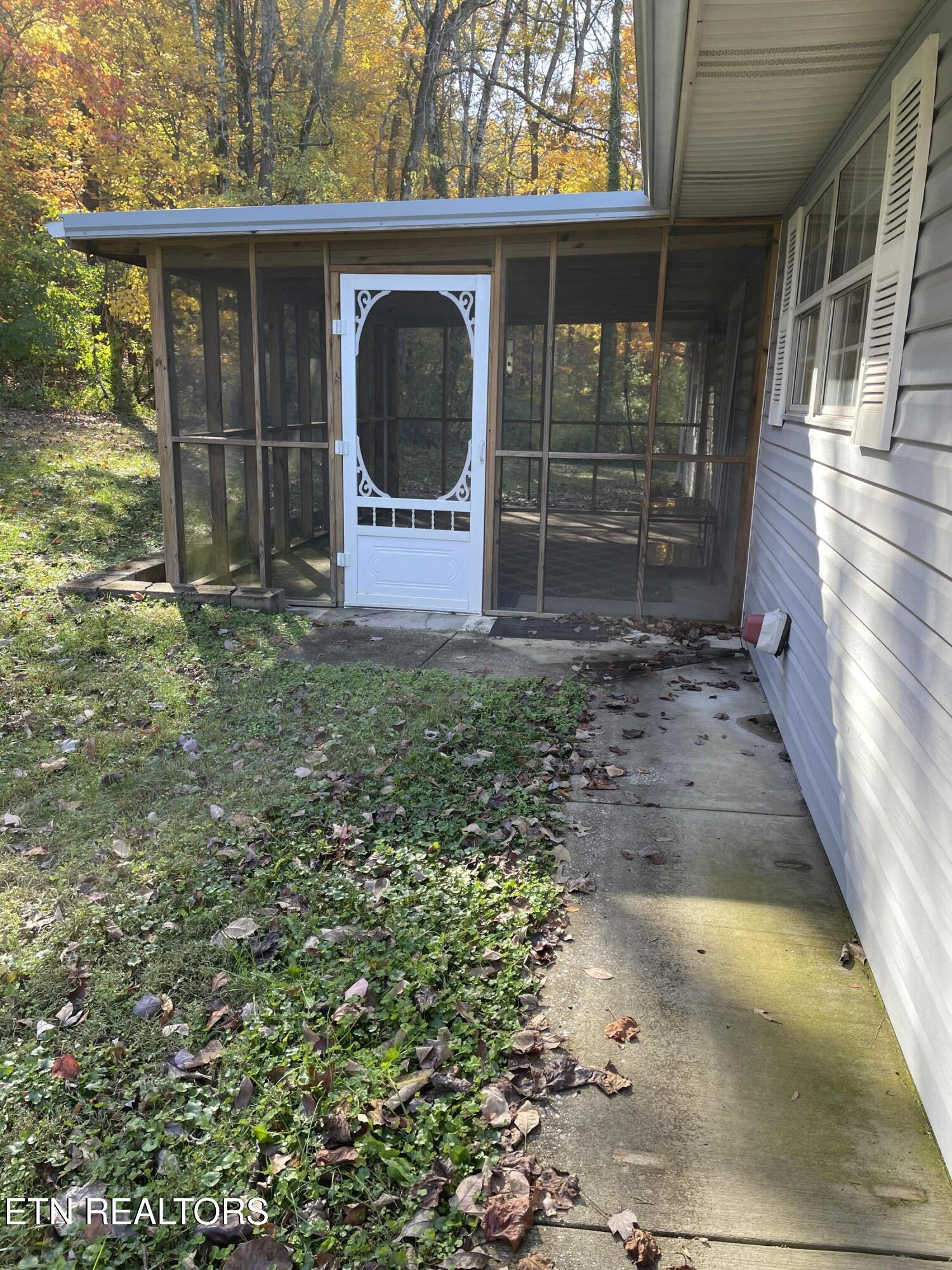 109 Eastridge Drive Property Photo 9