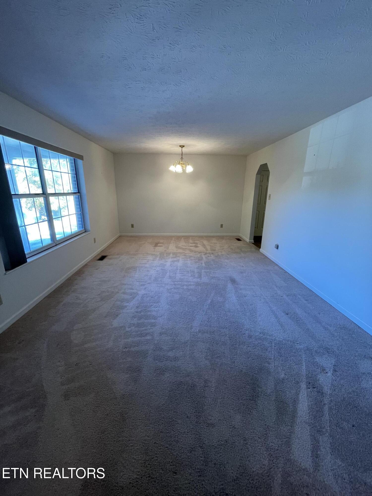 109 Eastridge Drive Property Photo 18