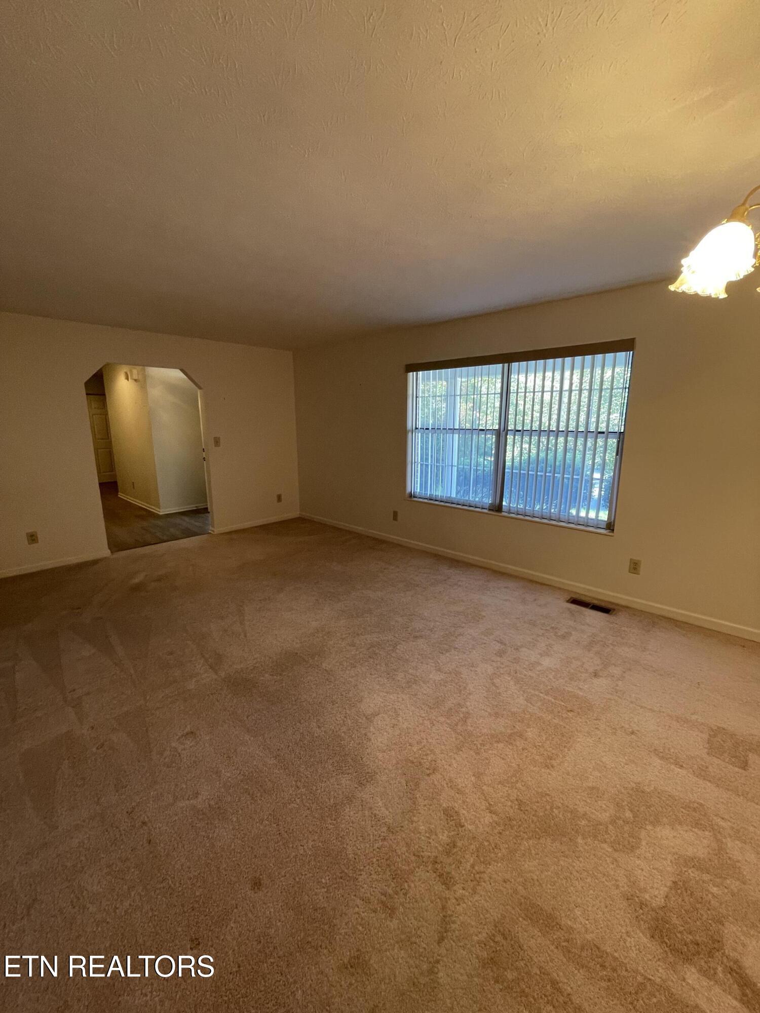 109 Eastridge Drive Property Photo 21