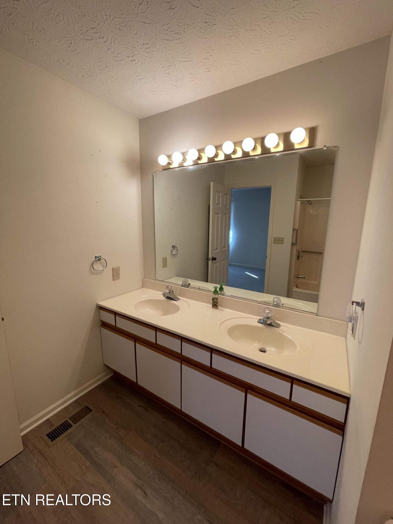 109 Eastridge Drive Property Photo 28