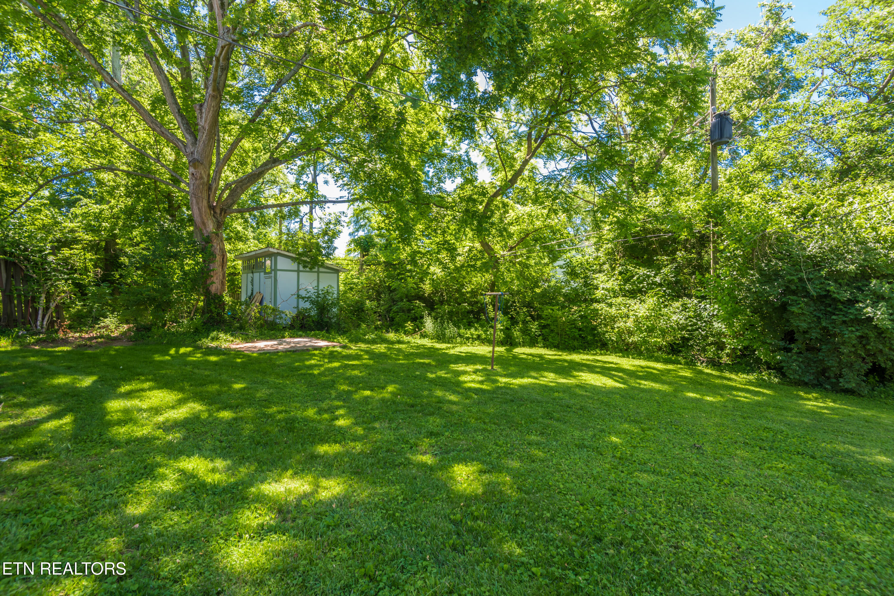 3957 Greenleaf Ave Property Photo 17