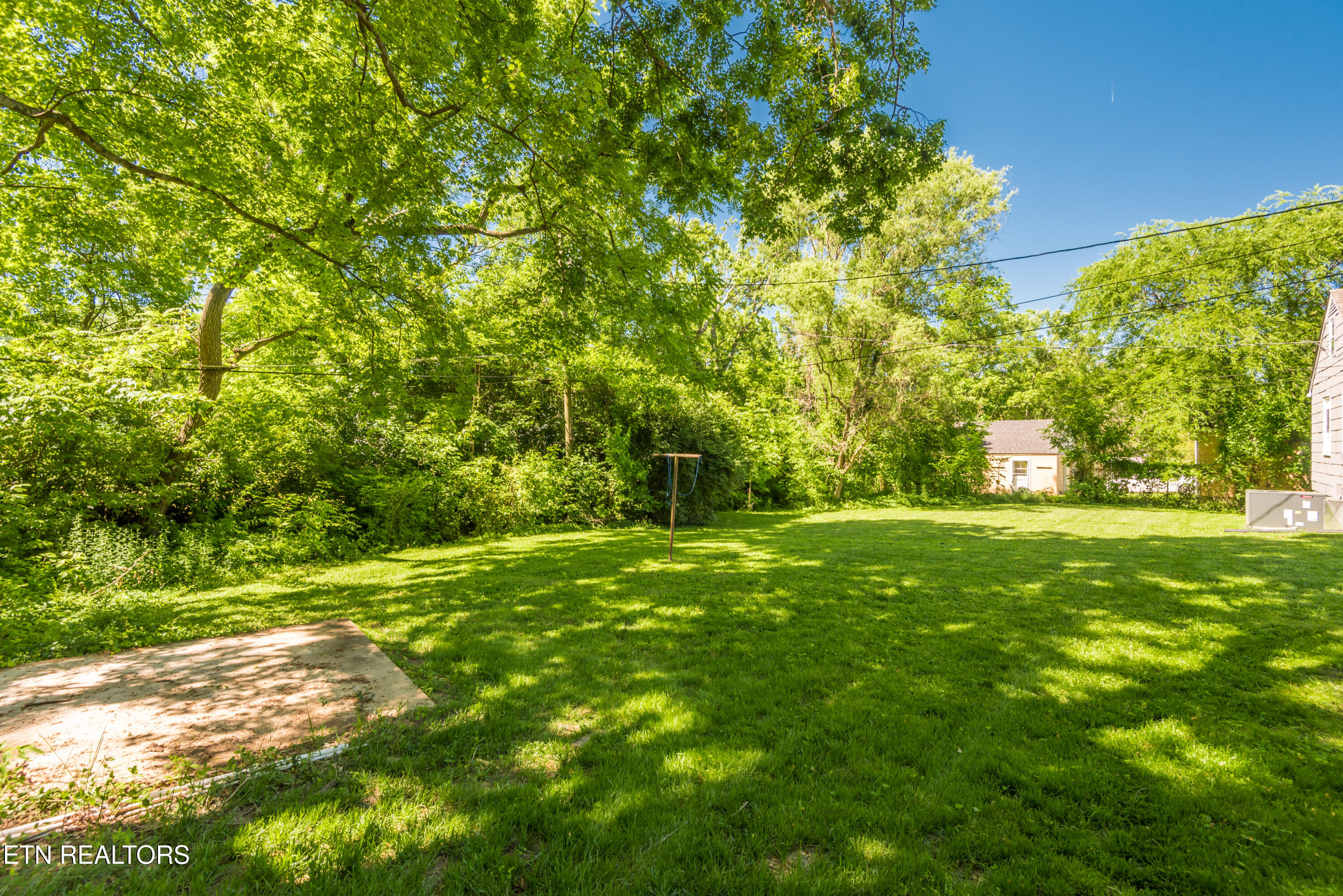 3957 Greenleaf Ave Property Photo 18