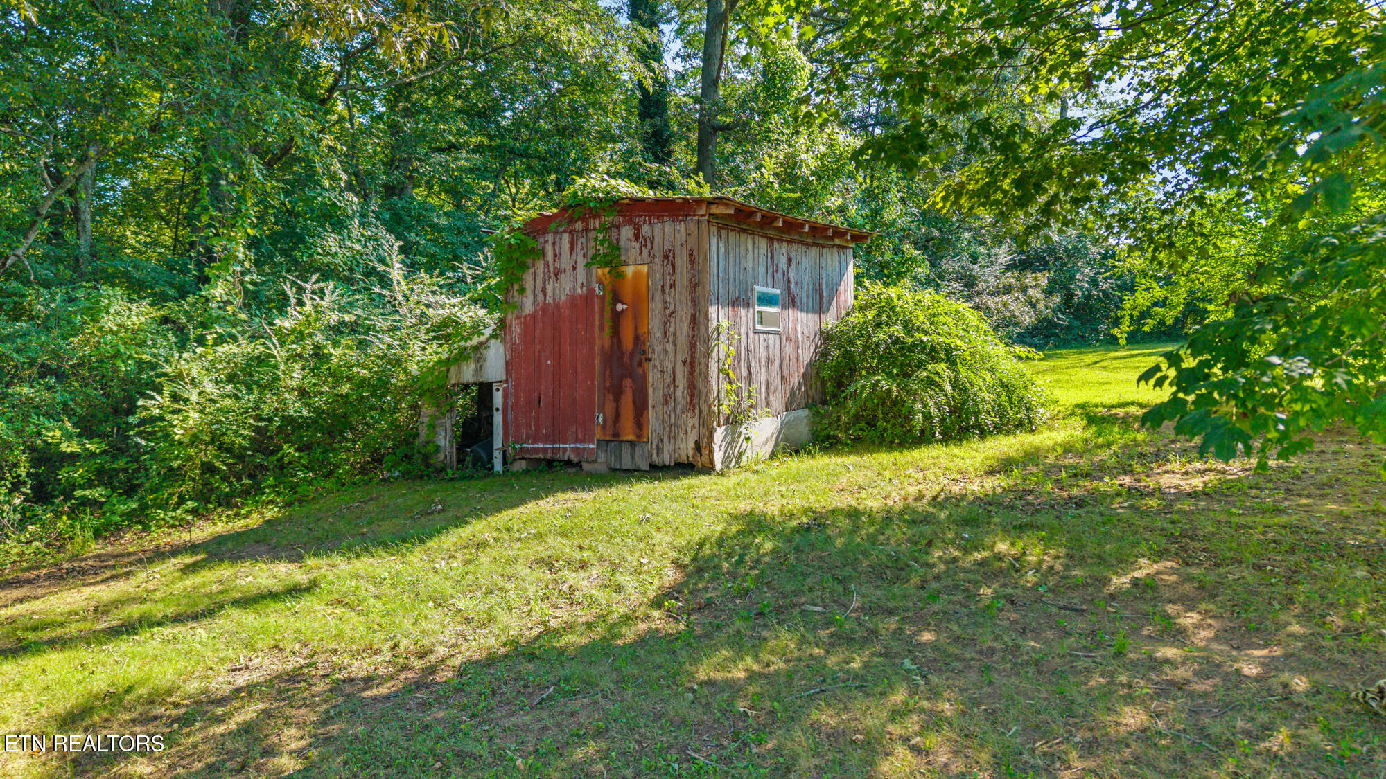 205 Mahala Rd Property Photo 16