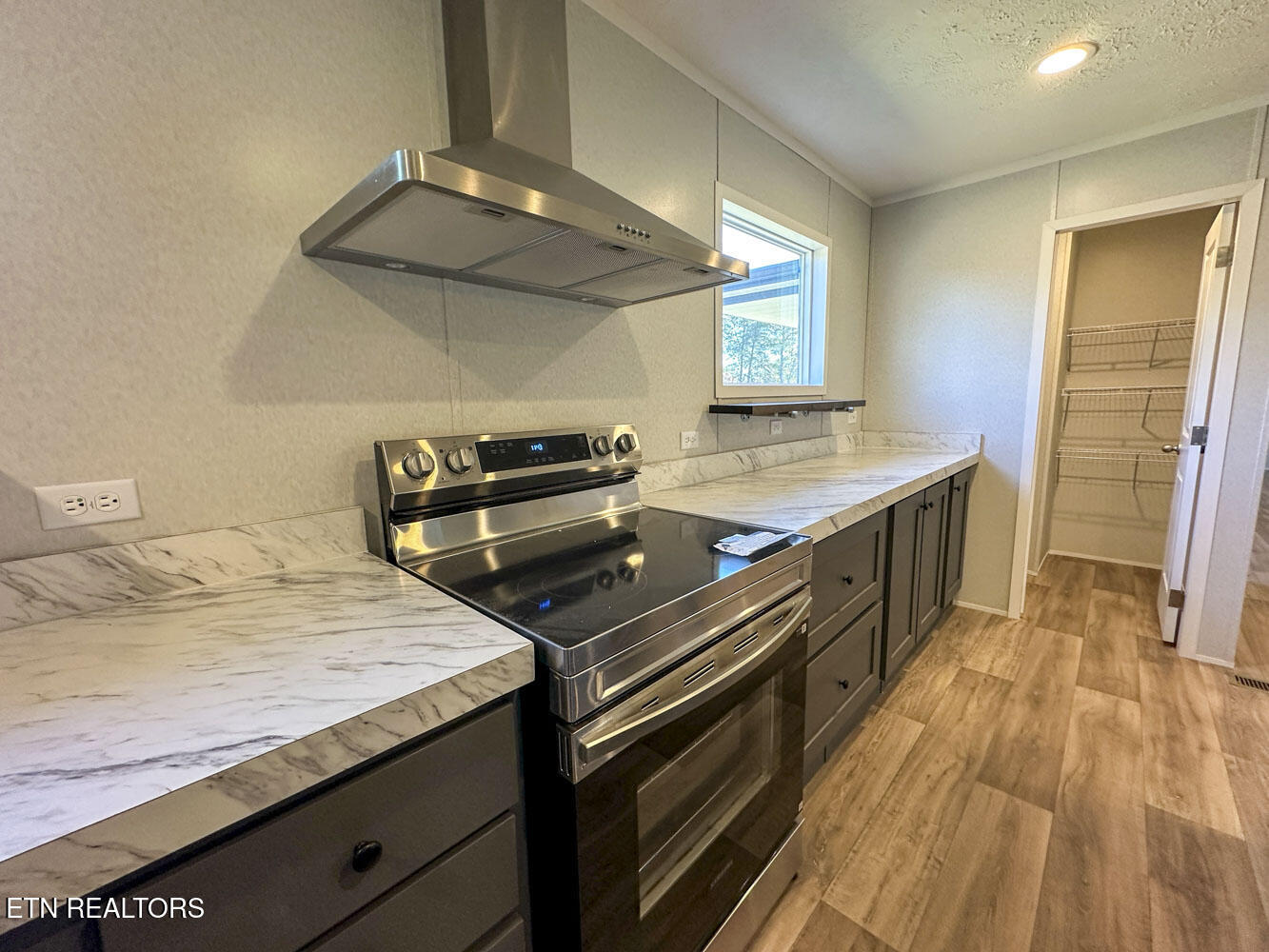 354 Bungalow Drive Property Photo 8