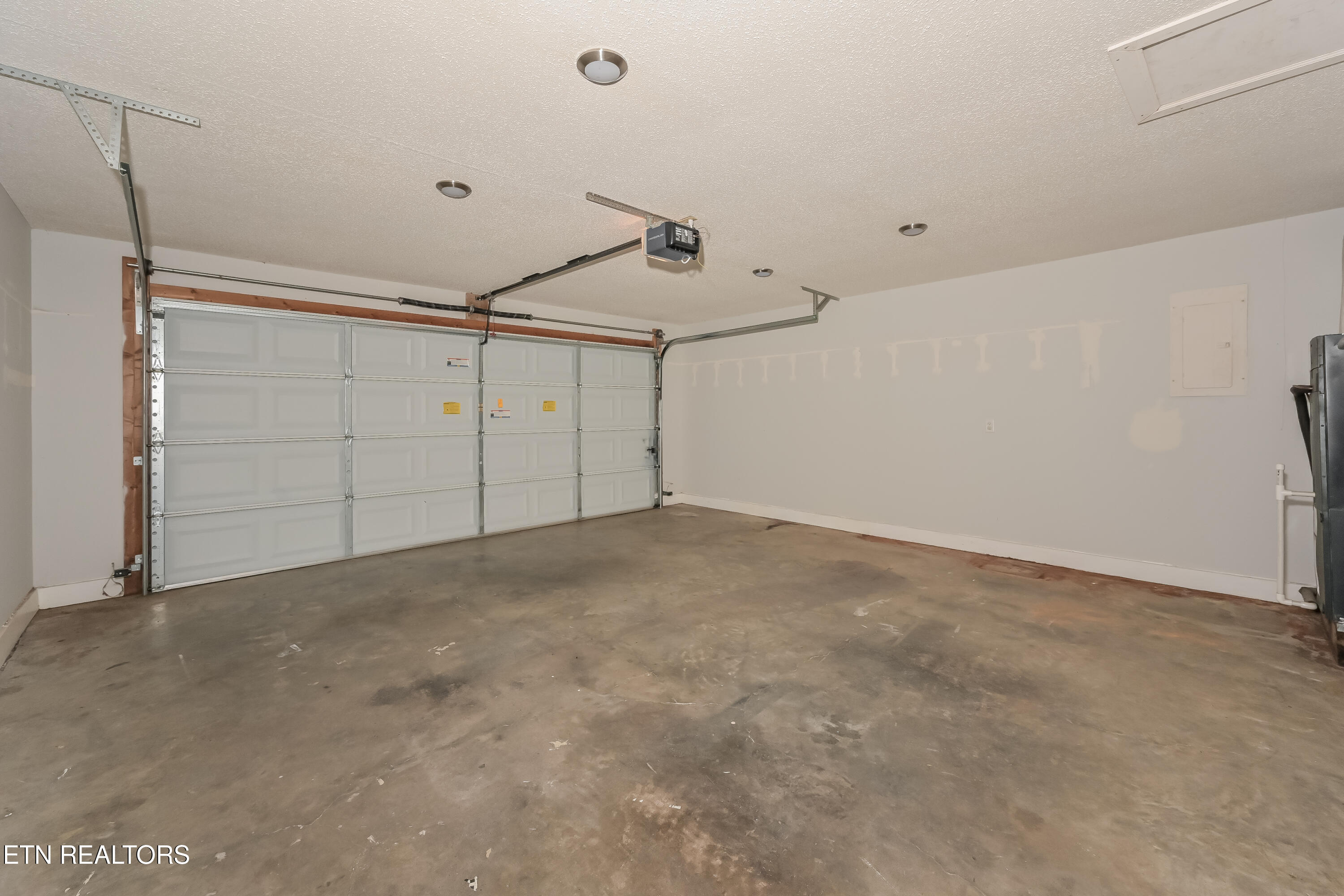 3043 Best Rd Property Photo 14