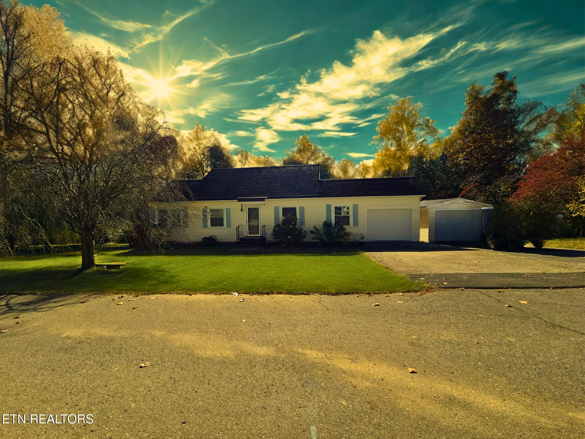 709 Southern Parkway Property Photo 1