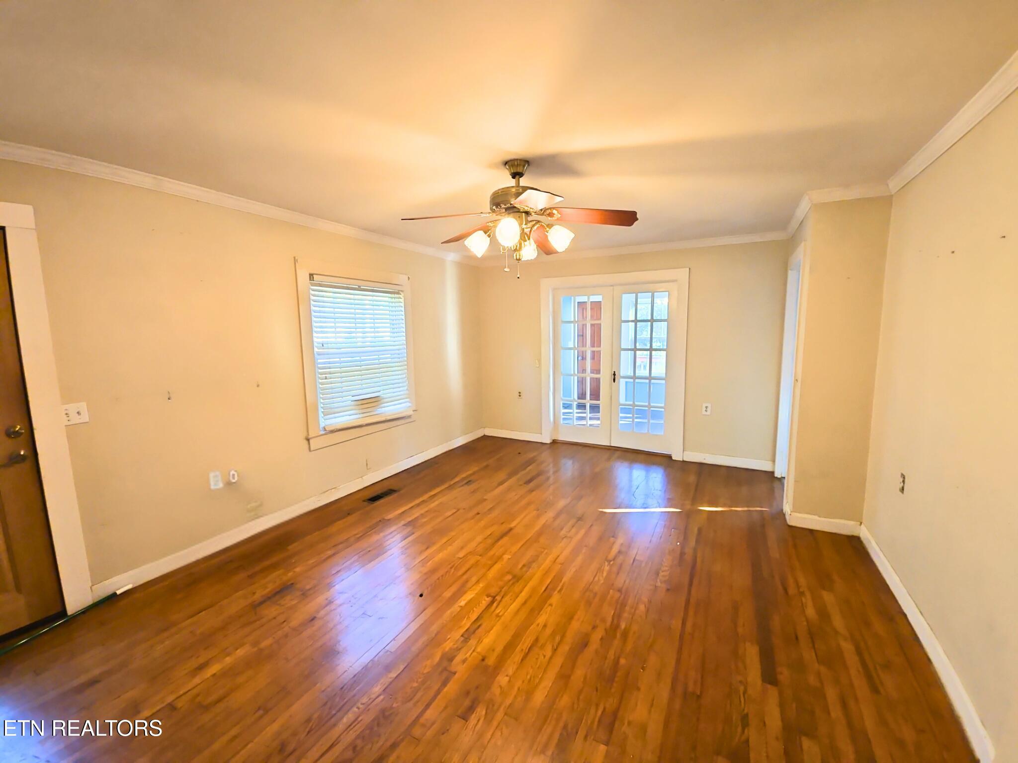 709 Southern Parkway Property Photo 20