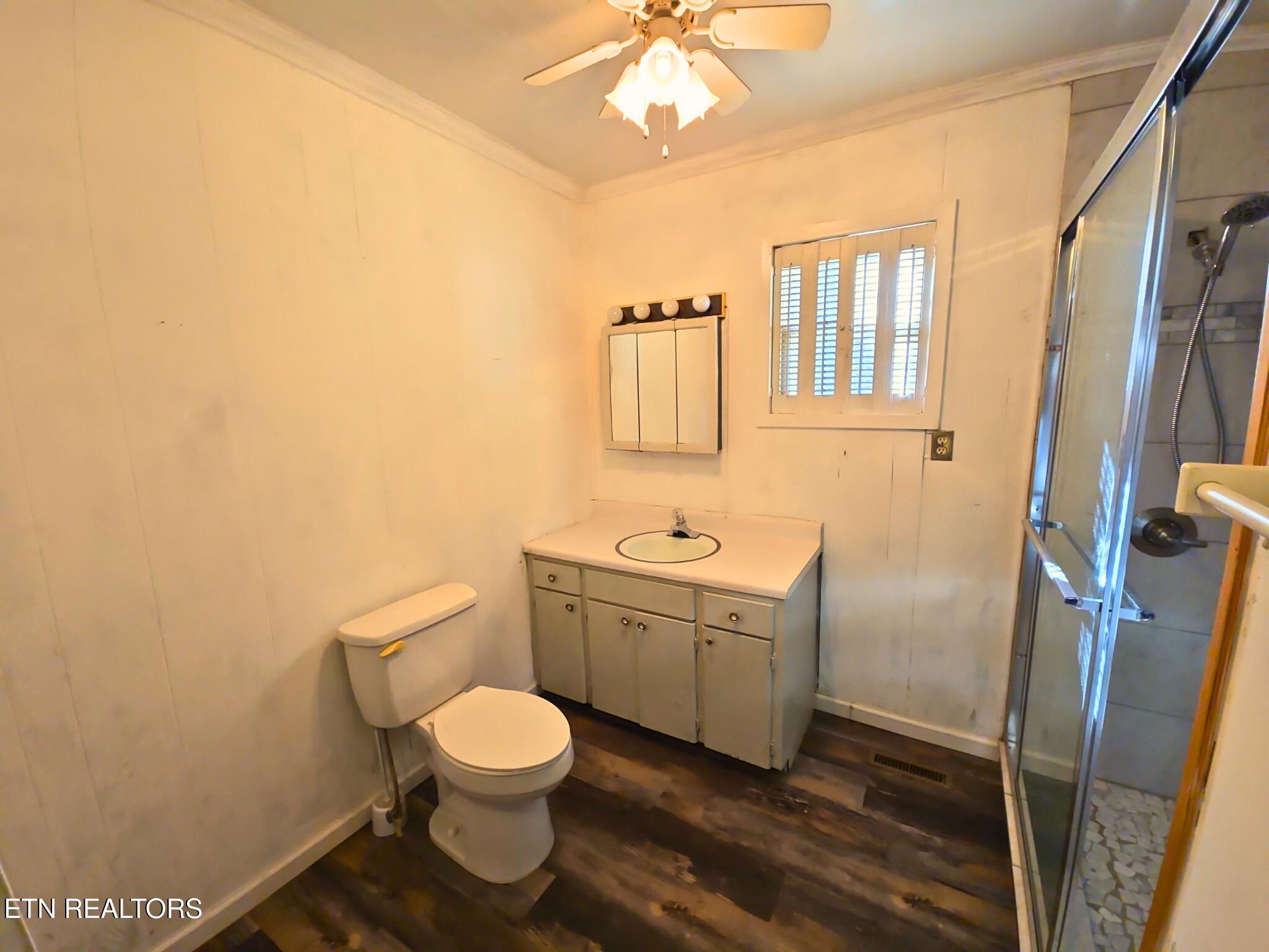 709 Southern Parkway Property Photo 26