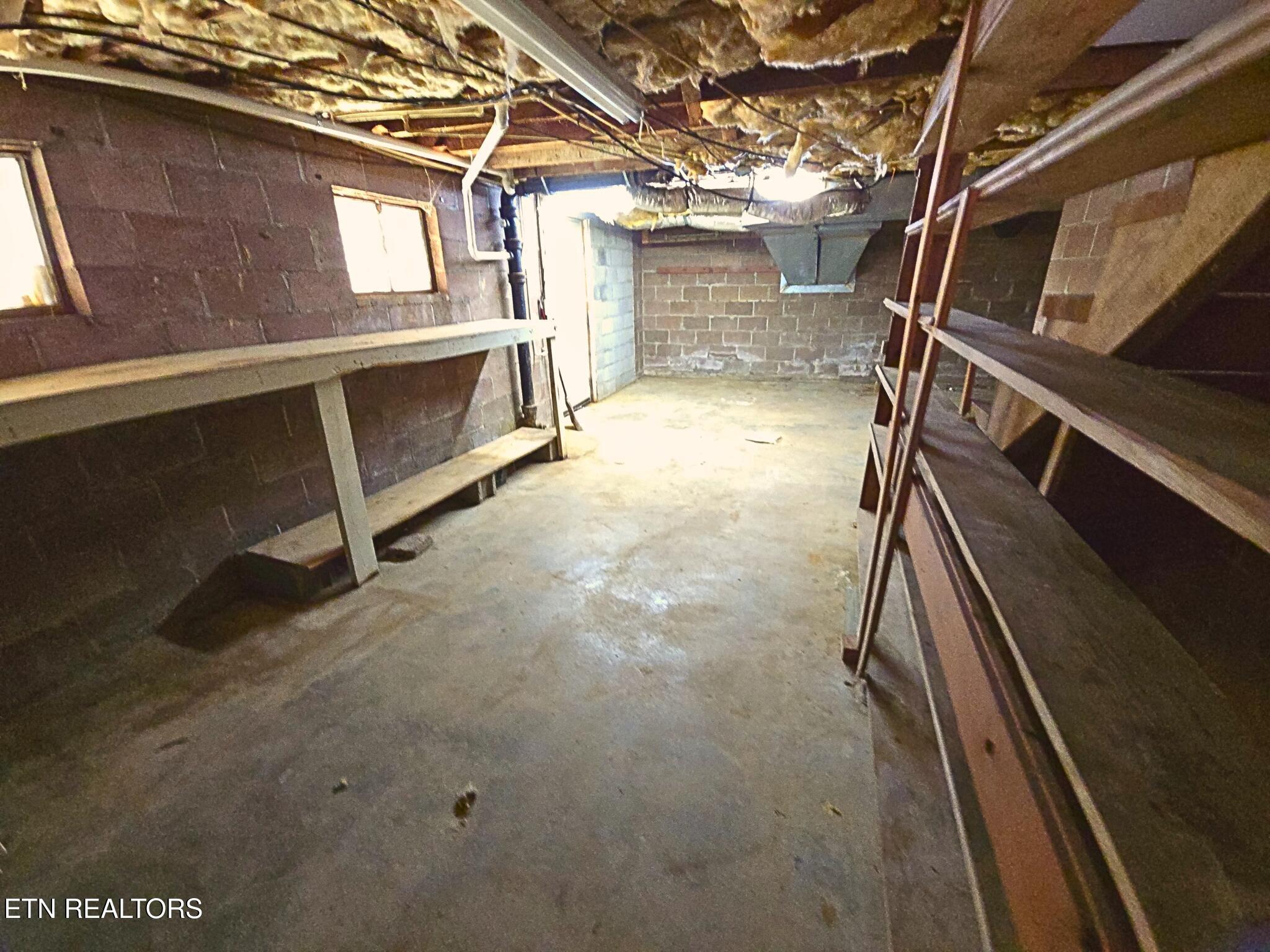 709 Southern Parkway Property Photo 31