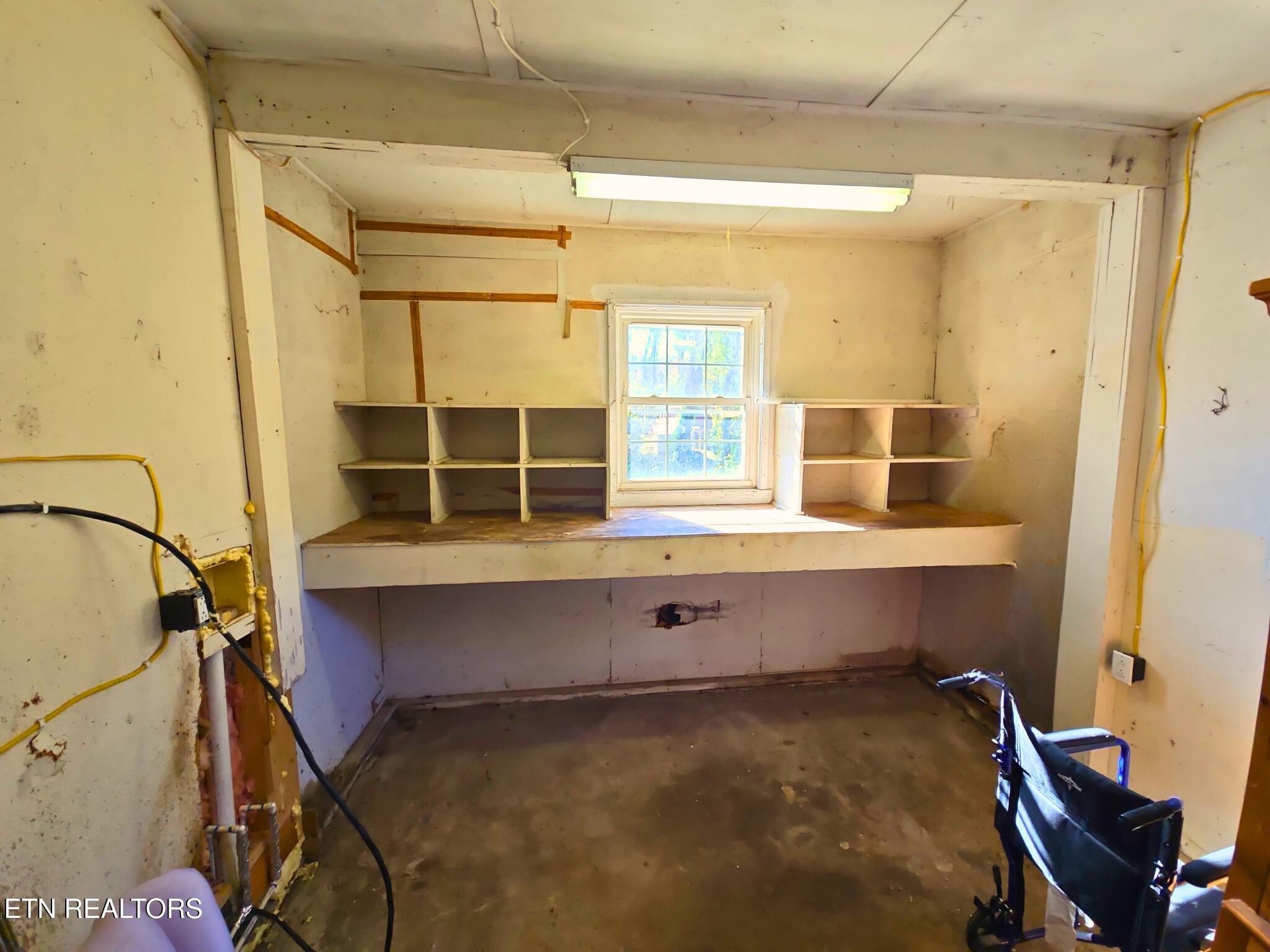 709 Southern Parkway Property Photo 35