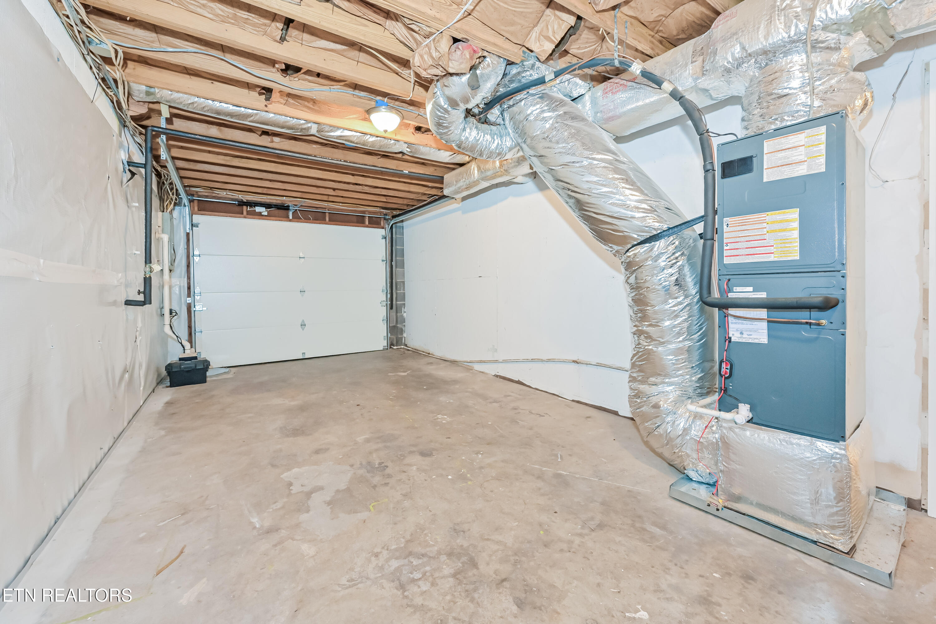 5622 Burbury Lane Property Photo 16