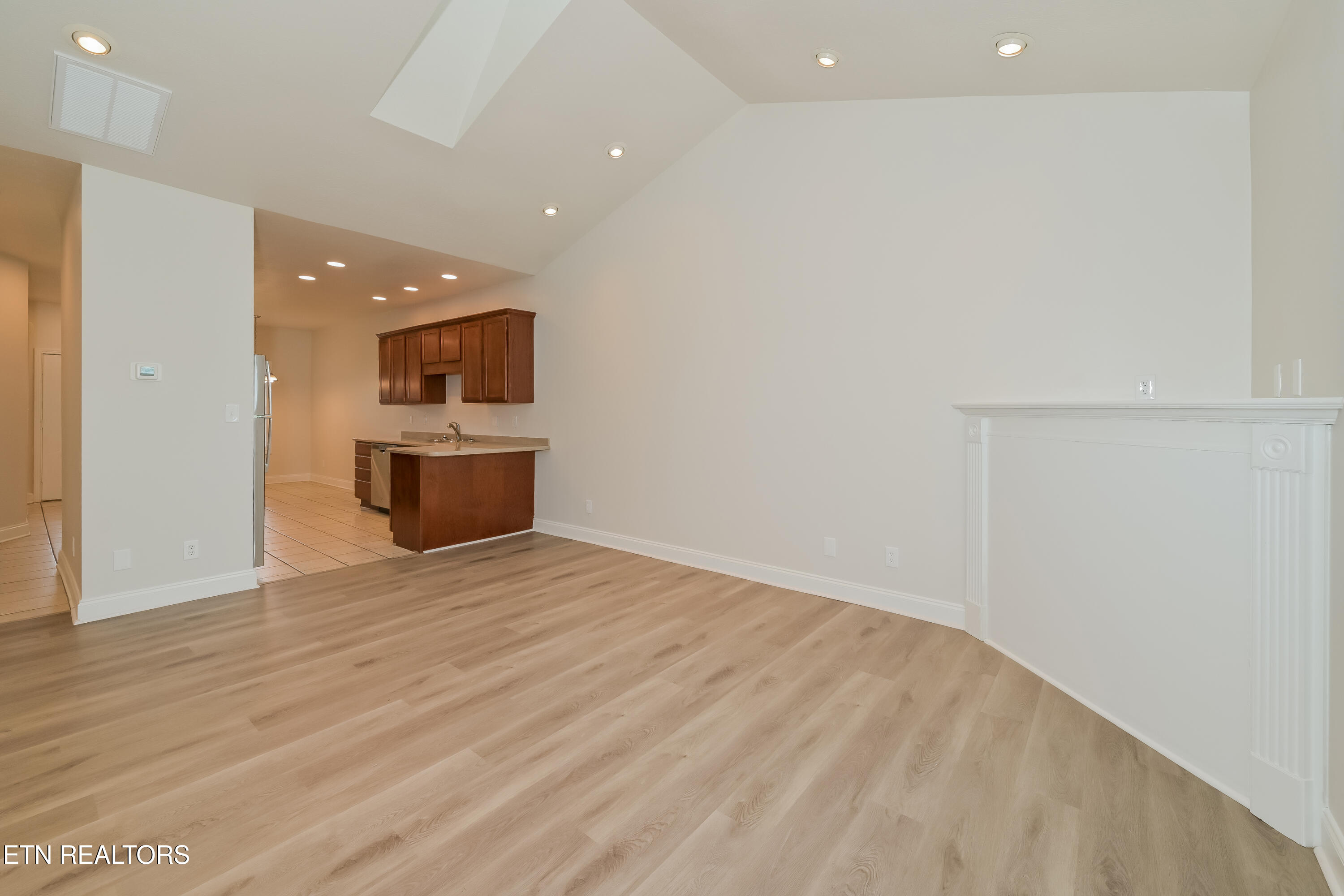 7427 Earl Gray Way Property Photo 3