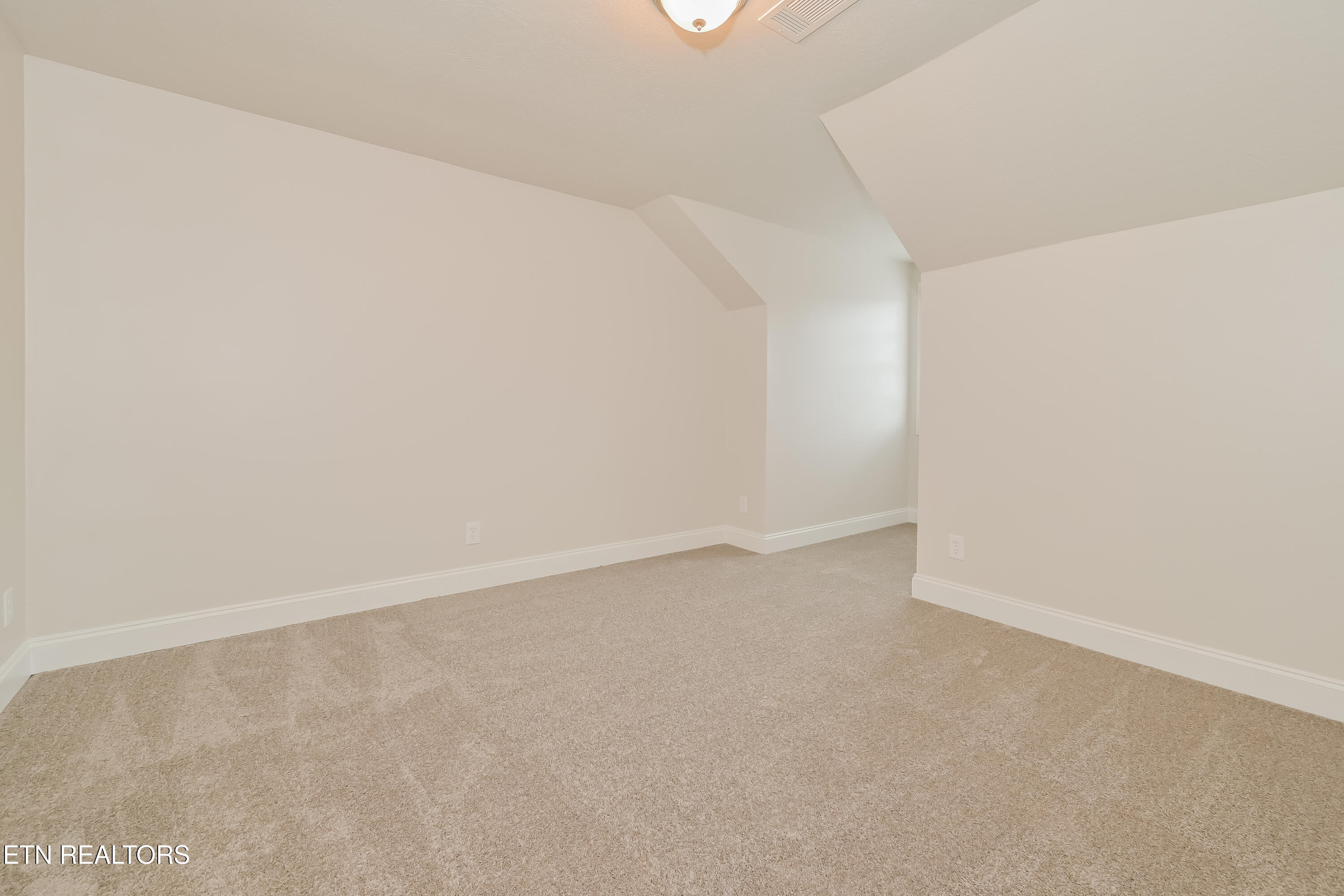 7427 Earl Gray Way Property Photo 11