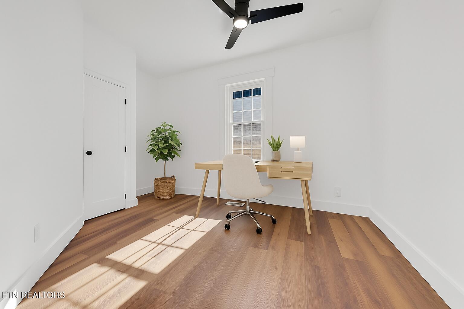 2219 Lincoln St Property Photo 13