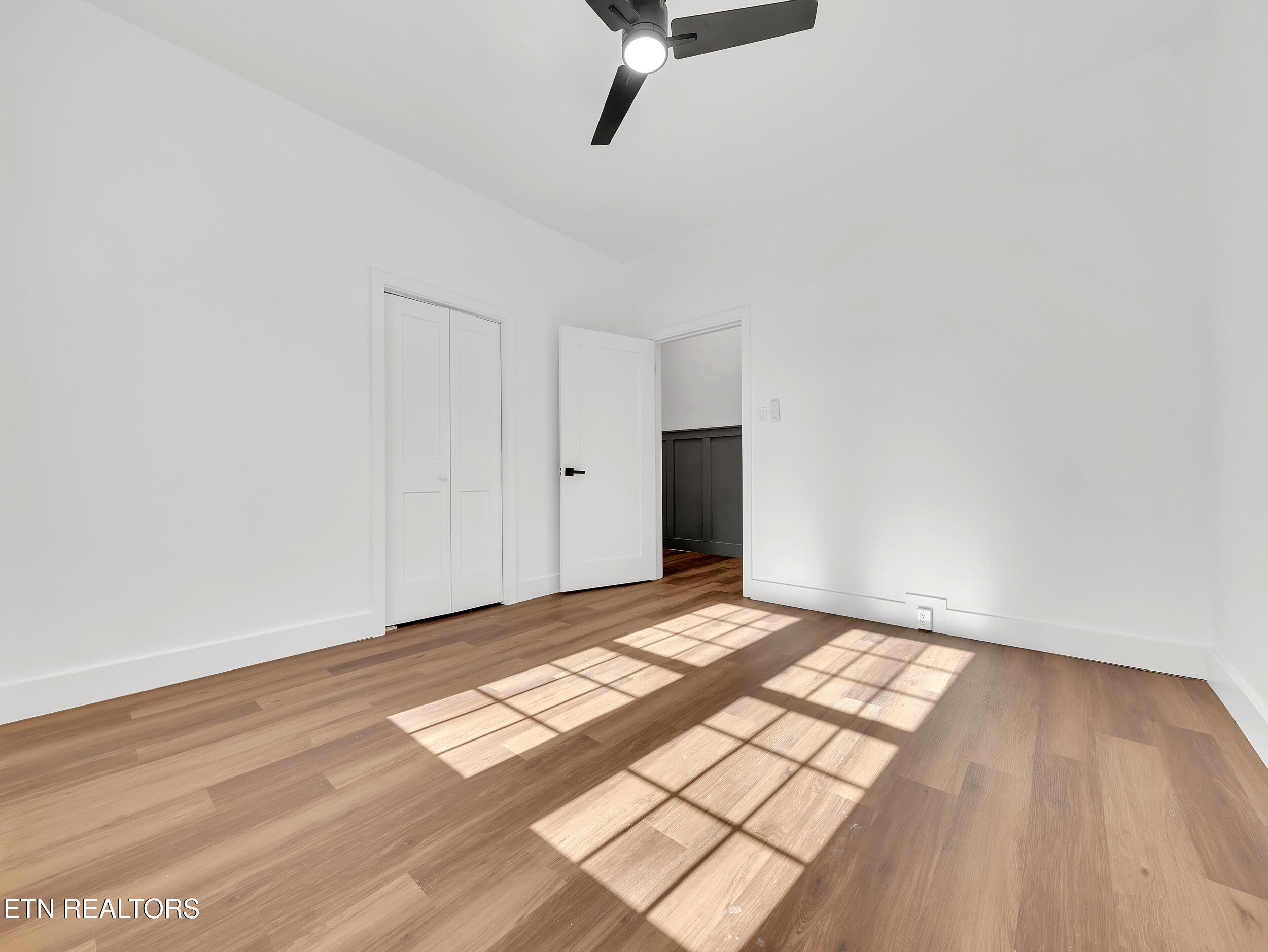 2219 Lincoln St Property Photo 20