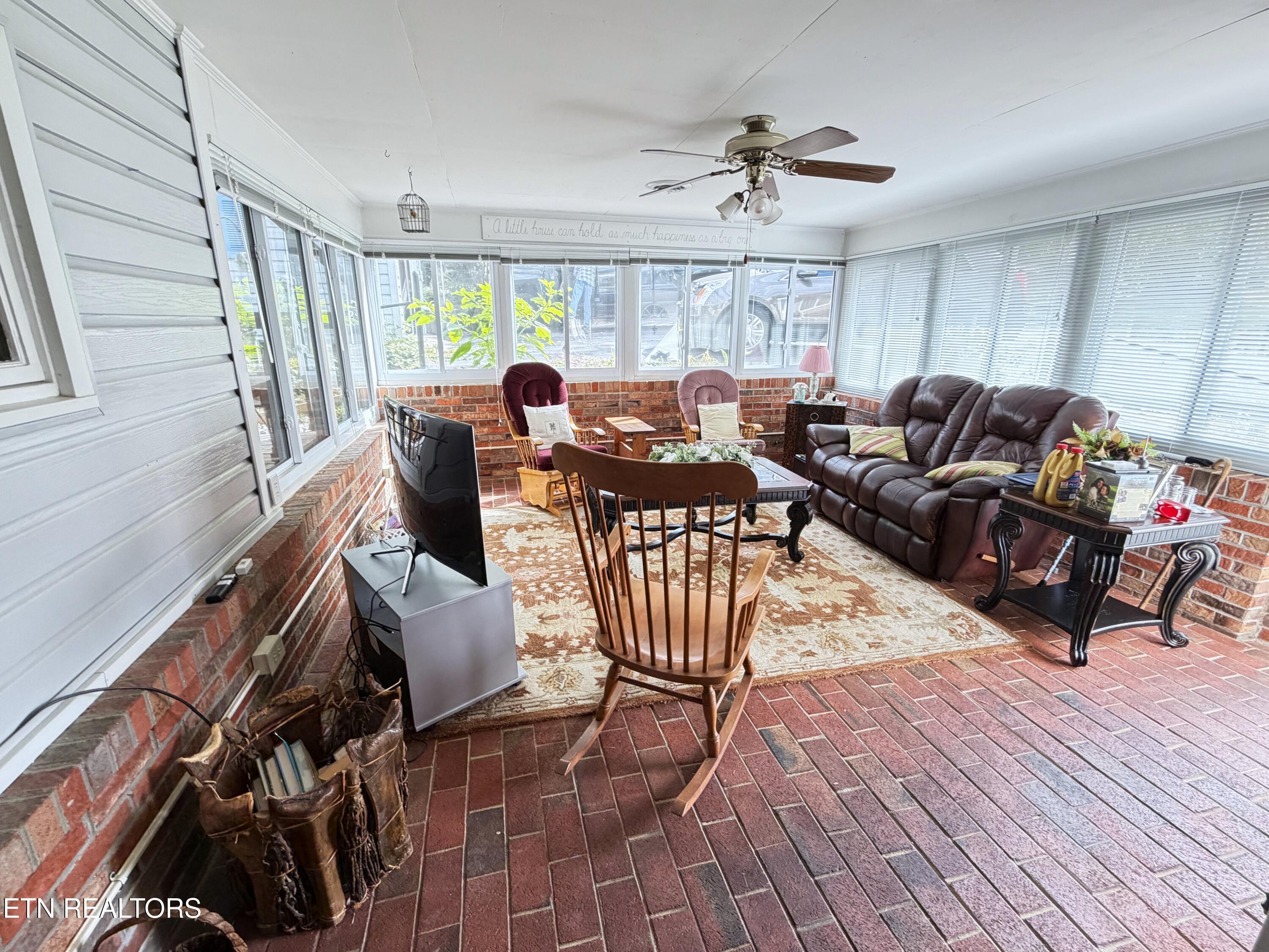 115 S Sunset St Property Photo 15