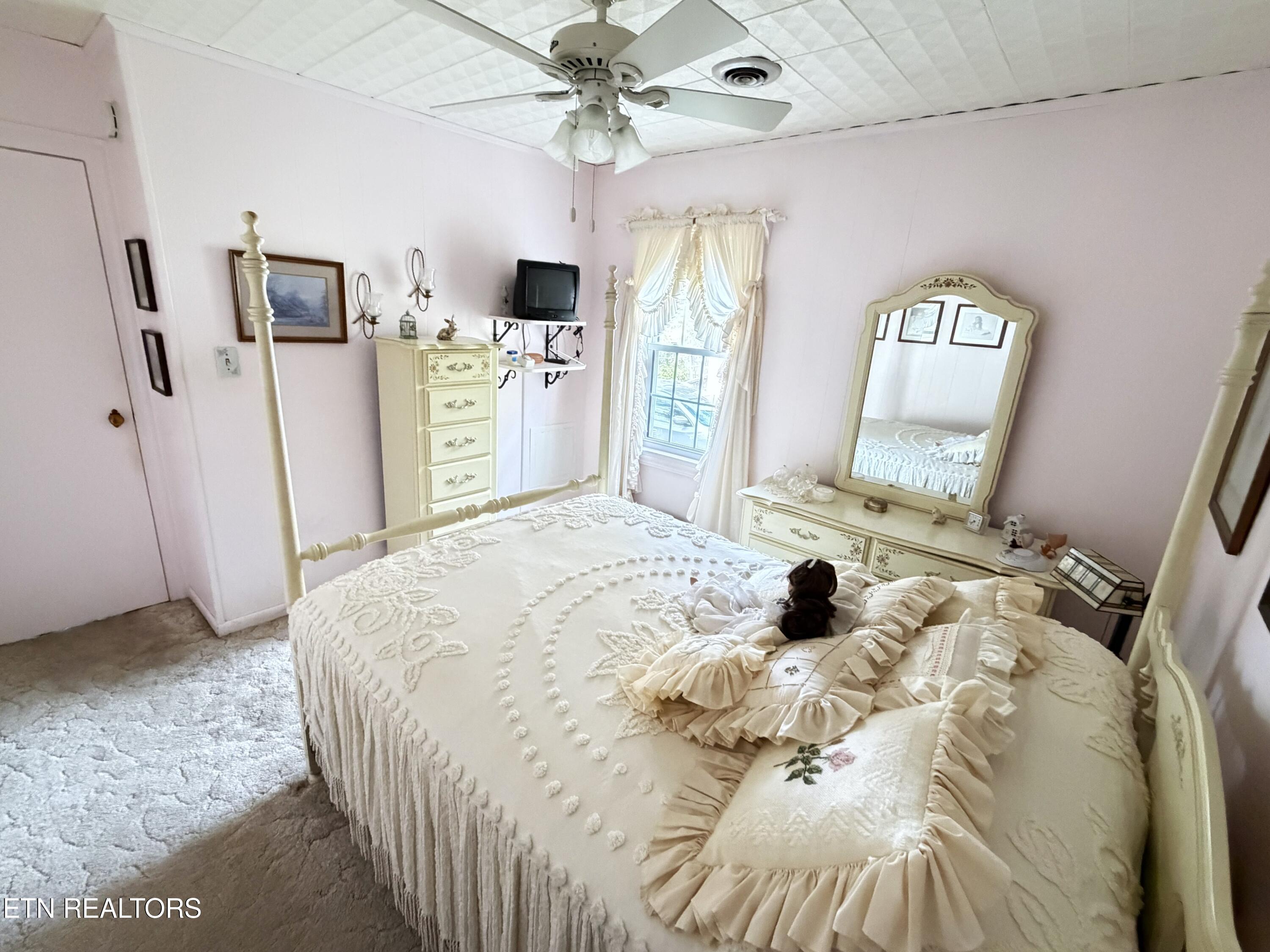 115 S Sunset St Property Photo 19