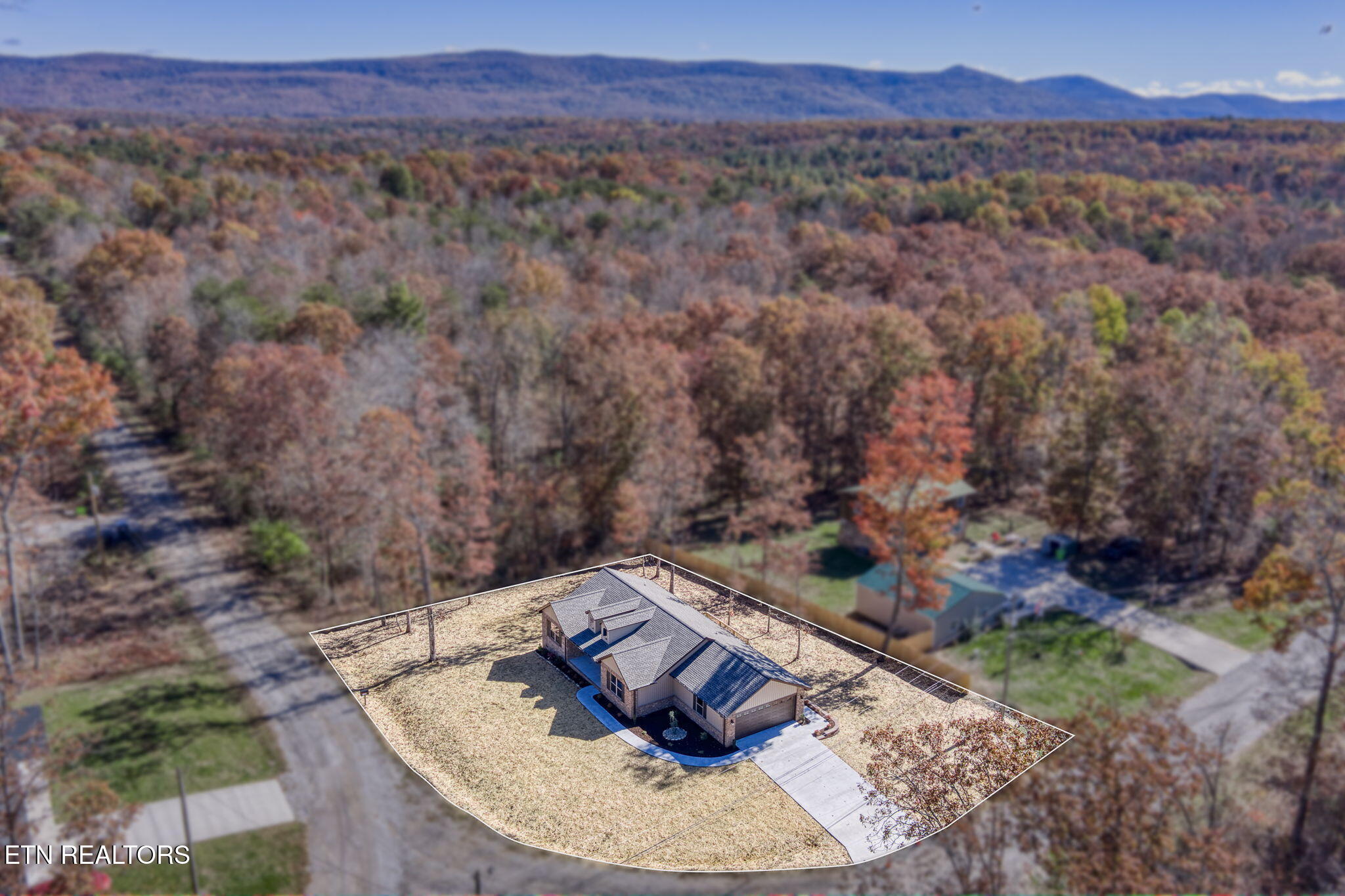 1001 Grey Eagle Drive Property Photo 3