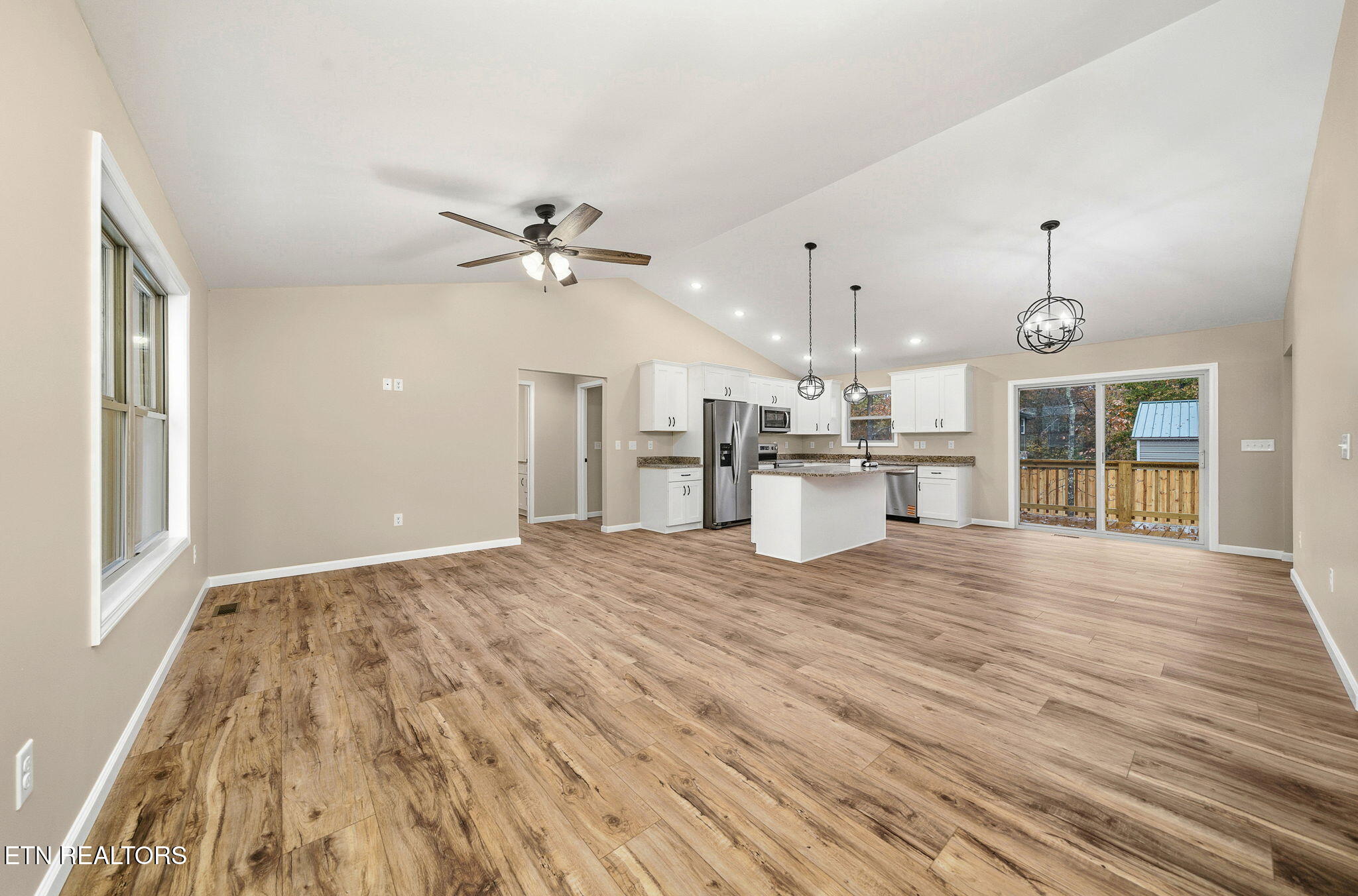 1001 Grey Eagle Drive Property Photo 8