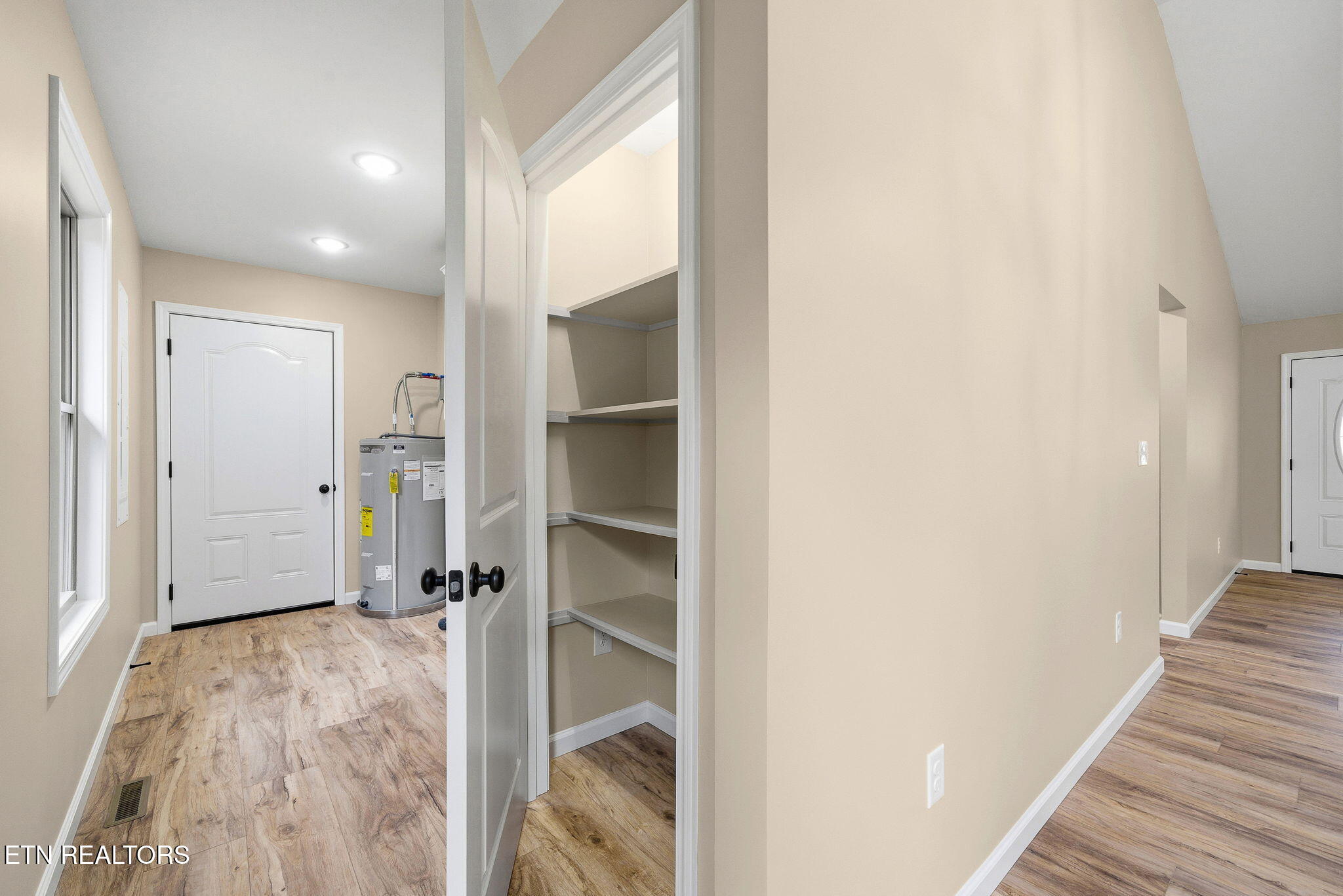 1001 Grey Eagle Drive Property Photo 16