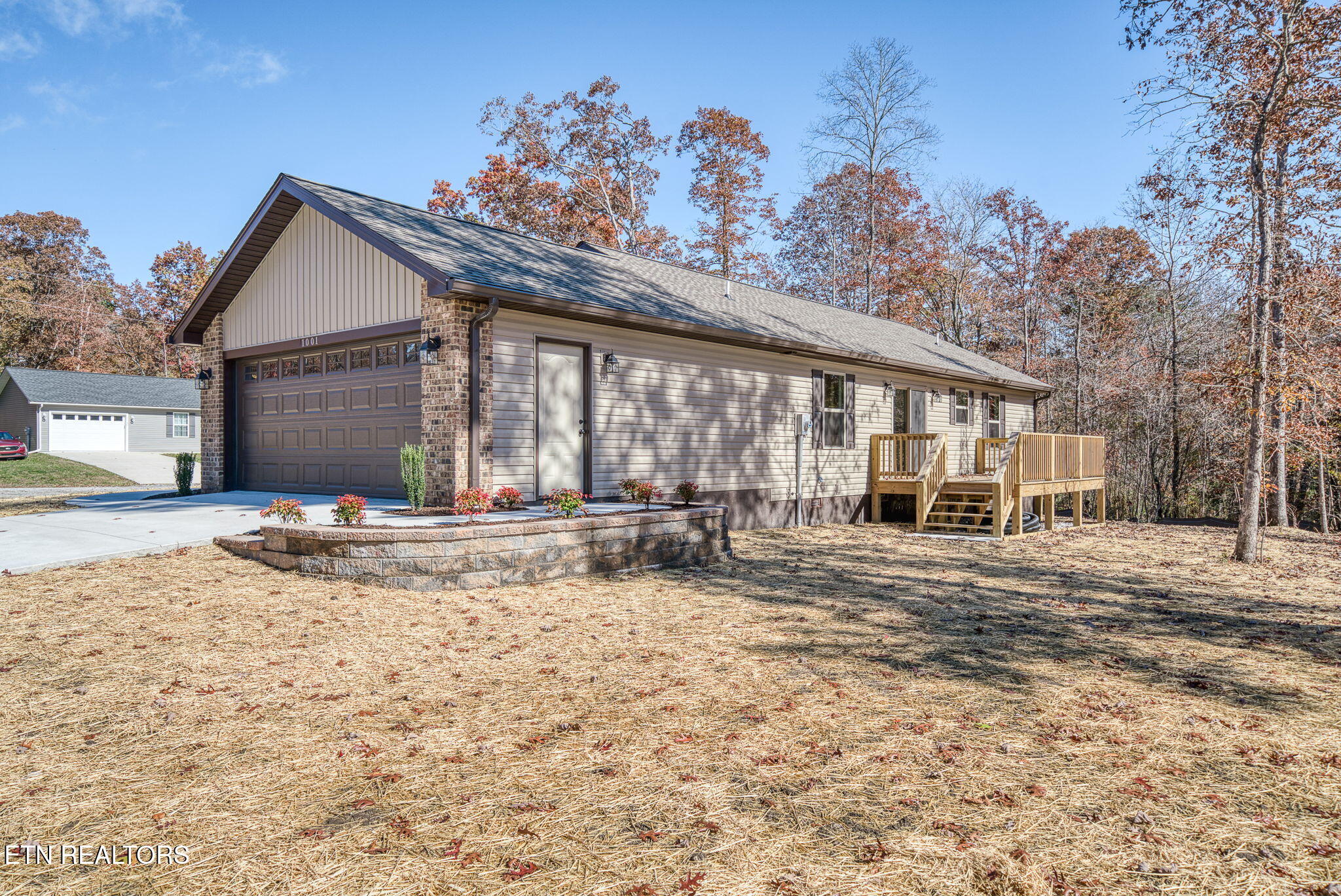 1001 Grey Eagle Drive Property Photo 33