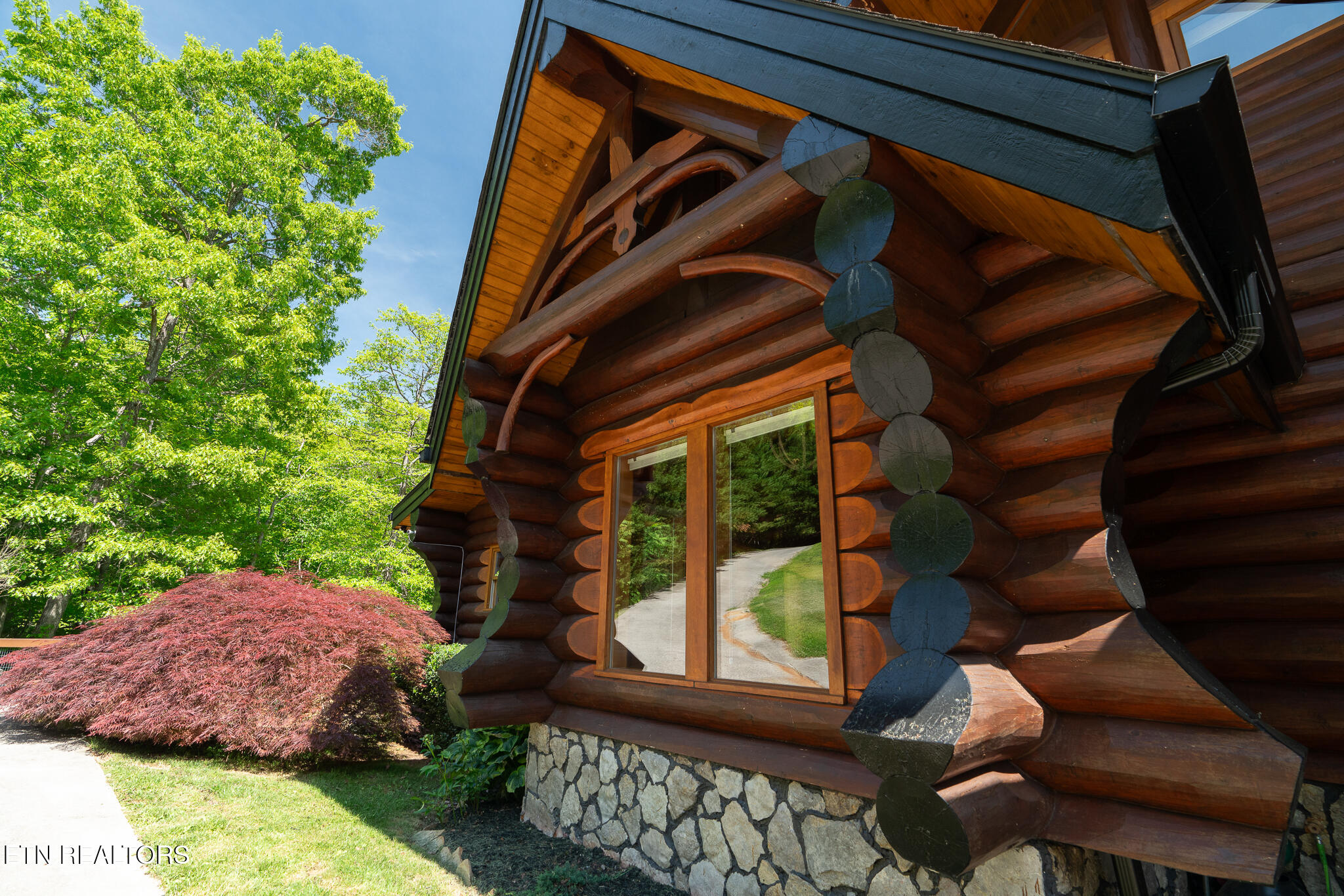 546 Bluff View Rd Property Photo 5