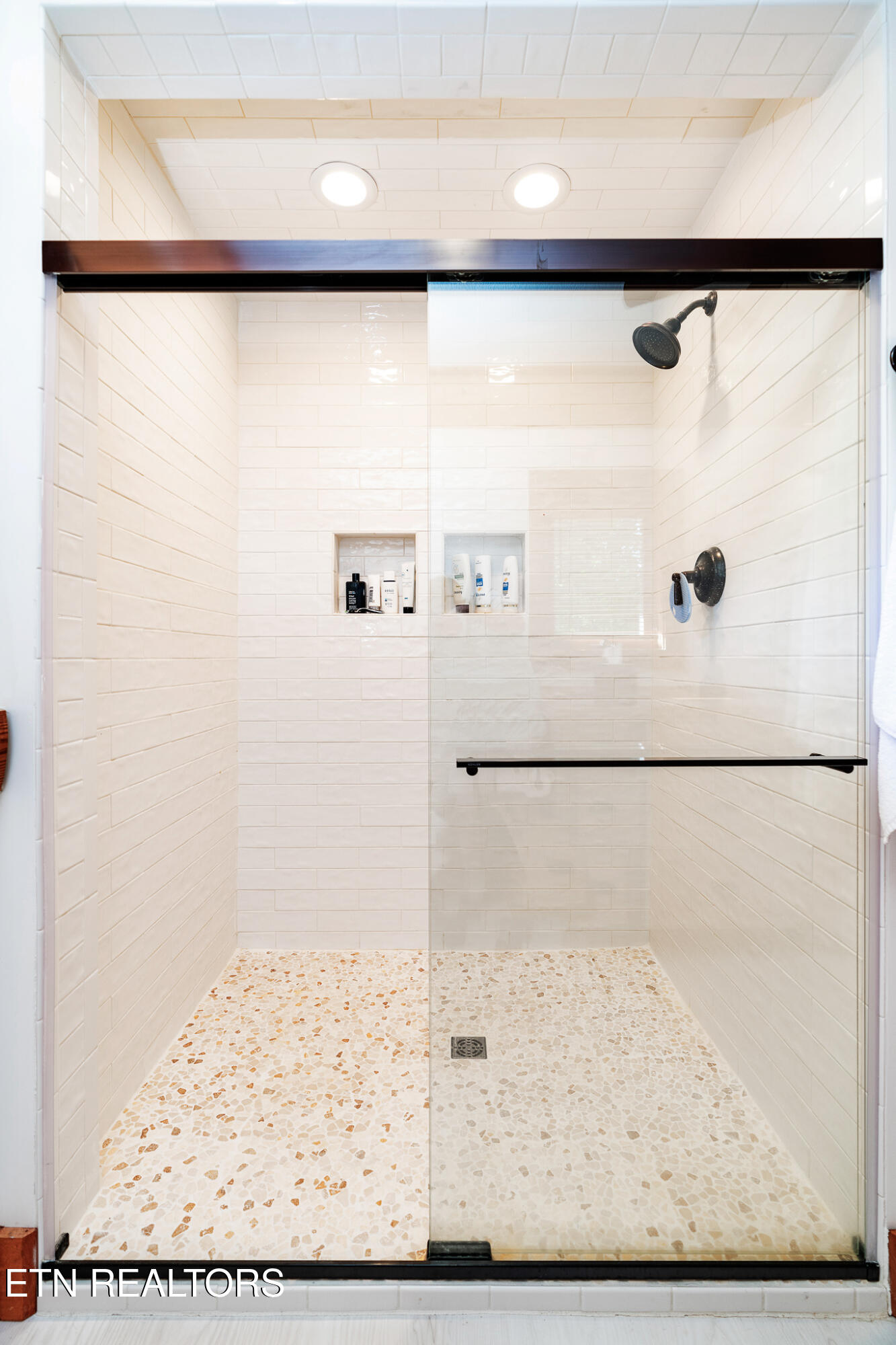 546 Bluff View Rd Property Photo 29