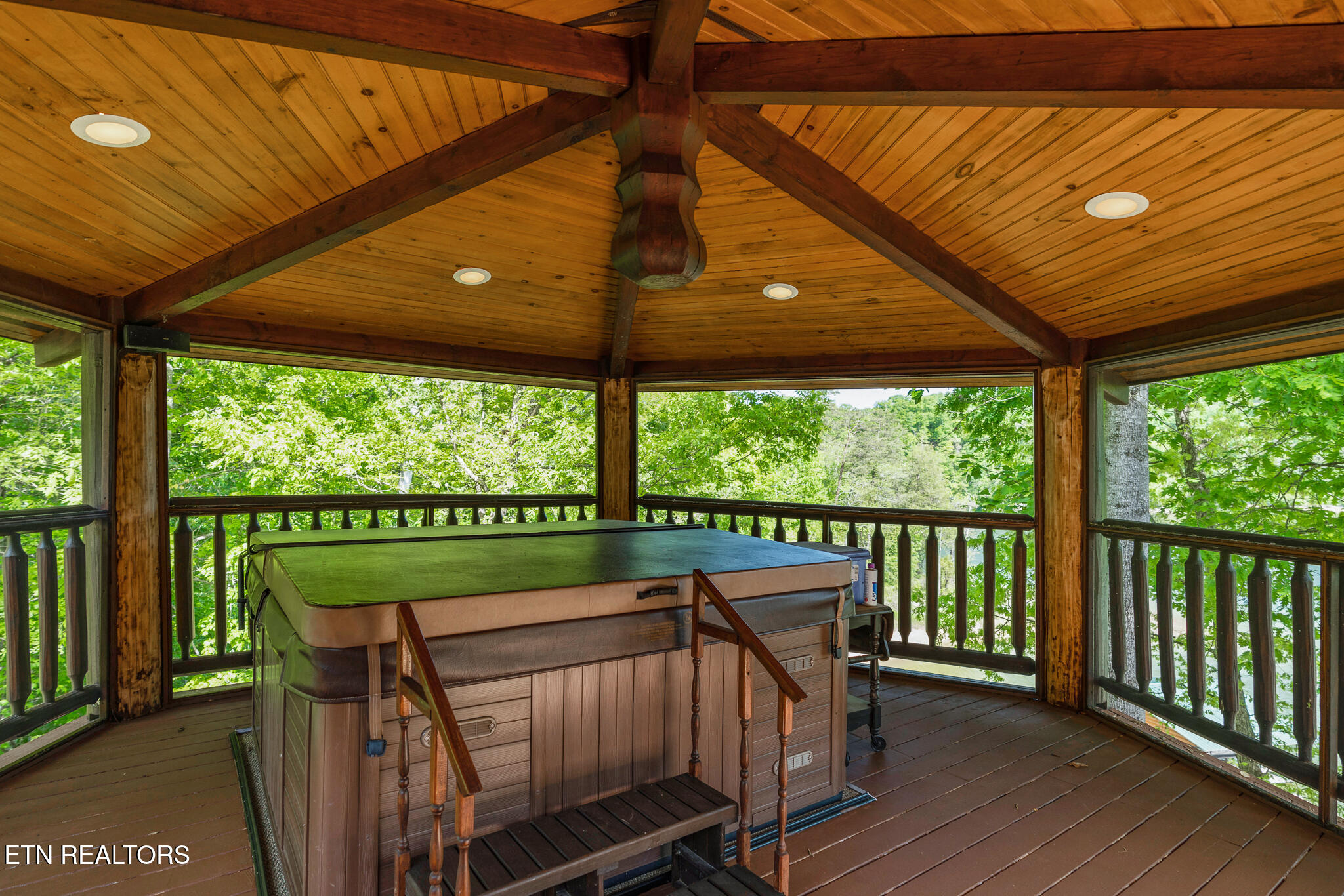 546 Bluff View Rd Property Photo 52