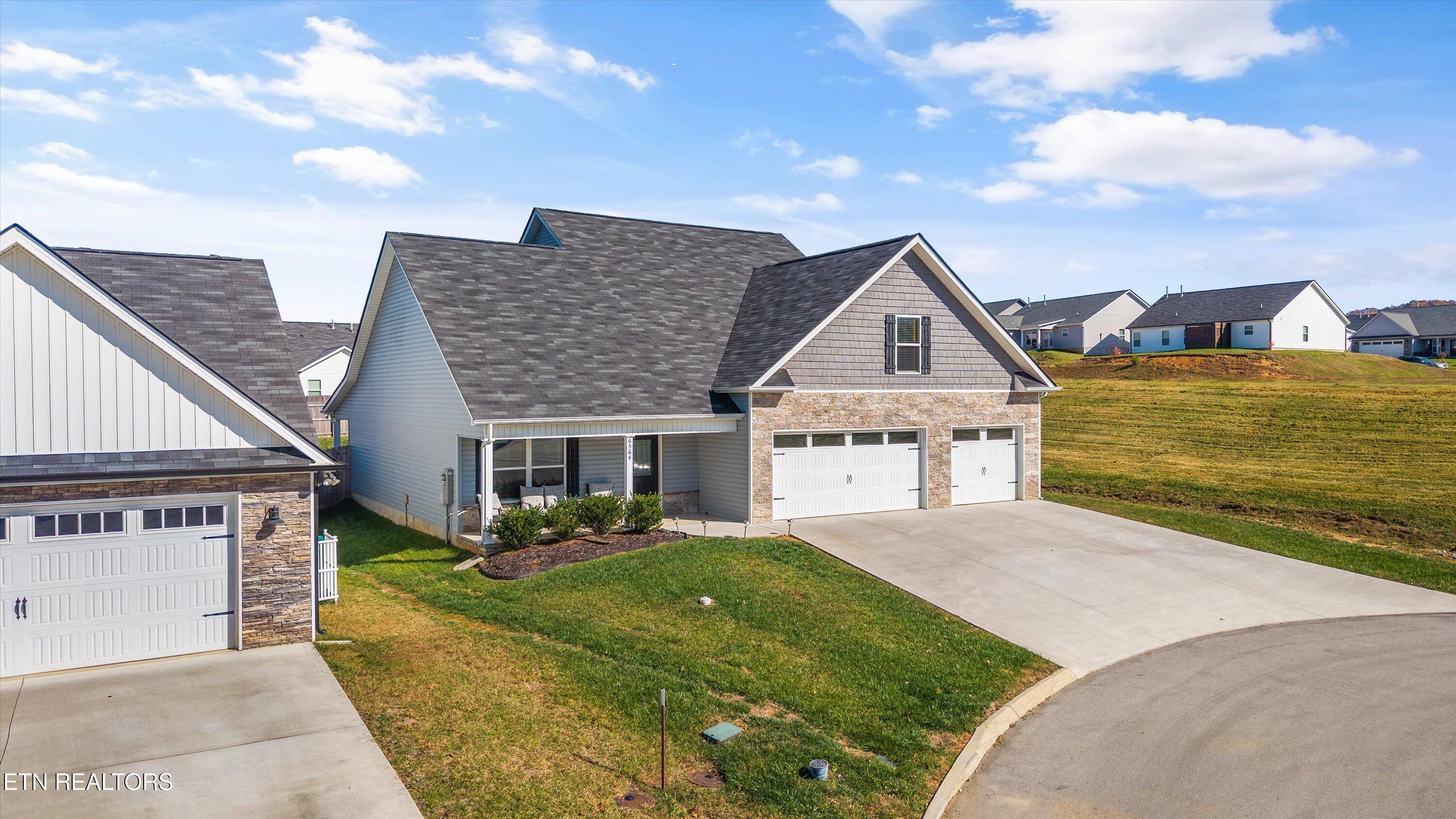 6564 Cara Cade Lane Property Photo 2