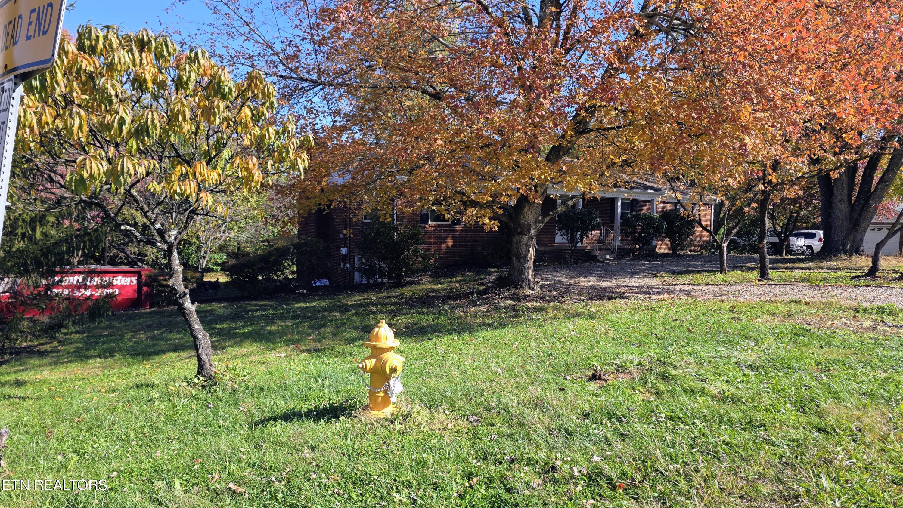 200 Suburban Rd Property Photo 3