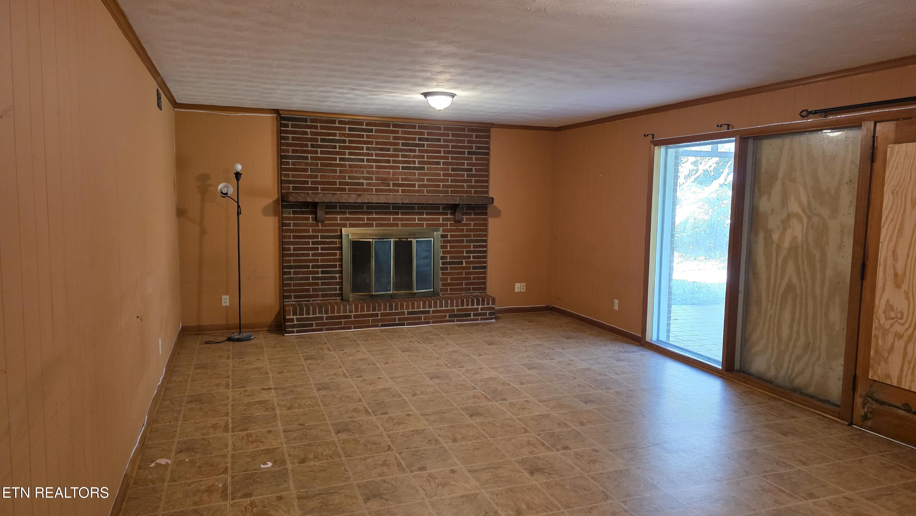 200 Suburban Rd Property Photo 23